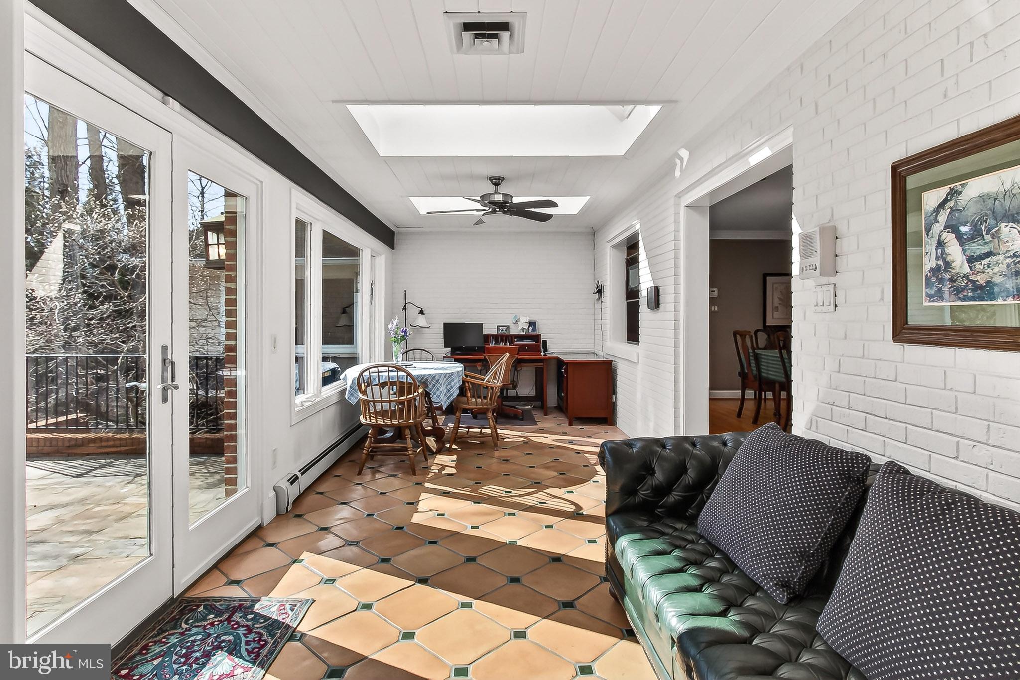 MOORE AND KEITH - Residential