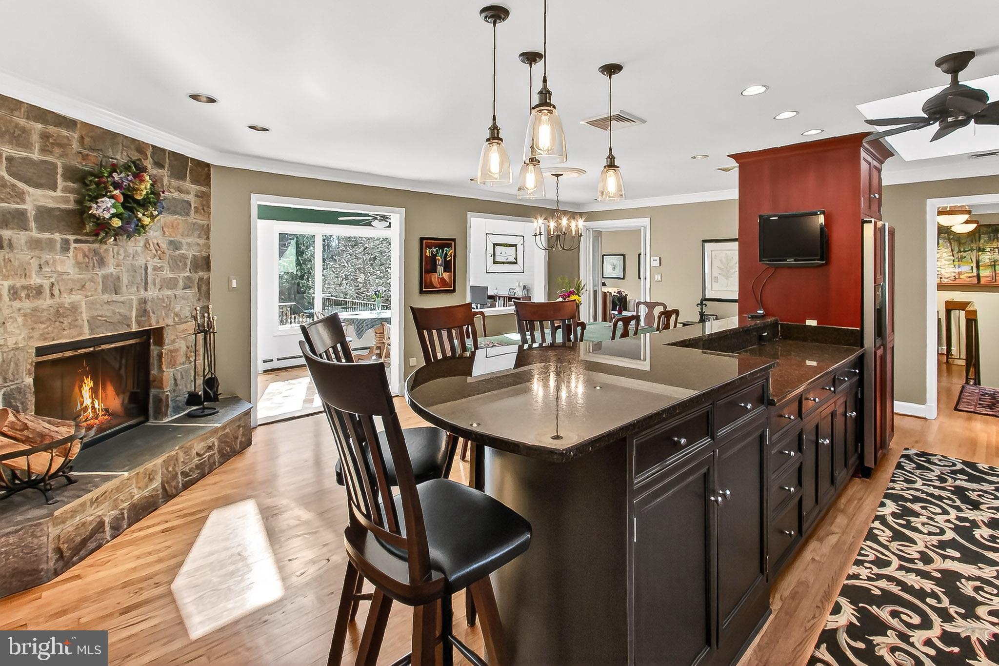 MOORE AND KEITH - Residential