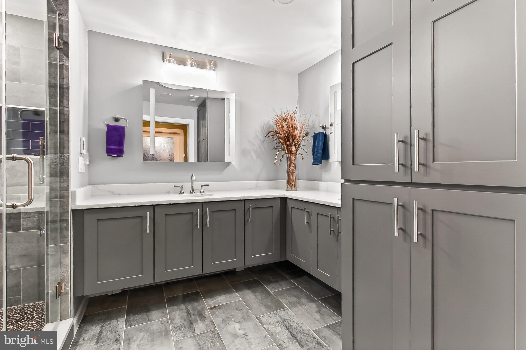 MOORE AND KEITH - Residential