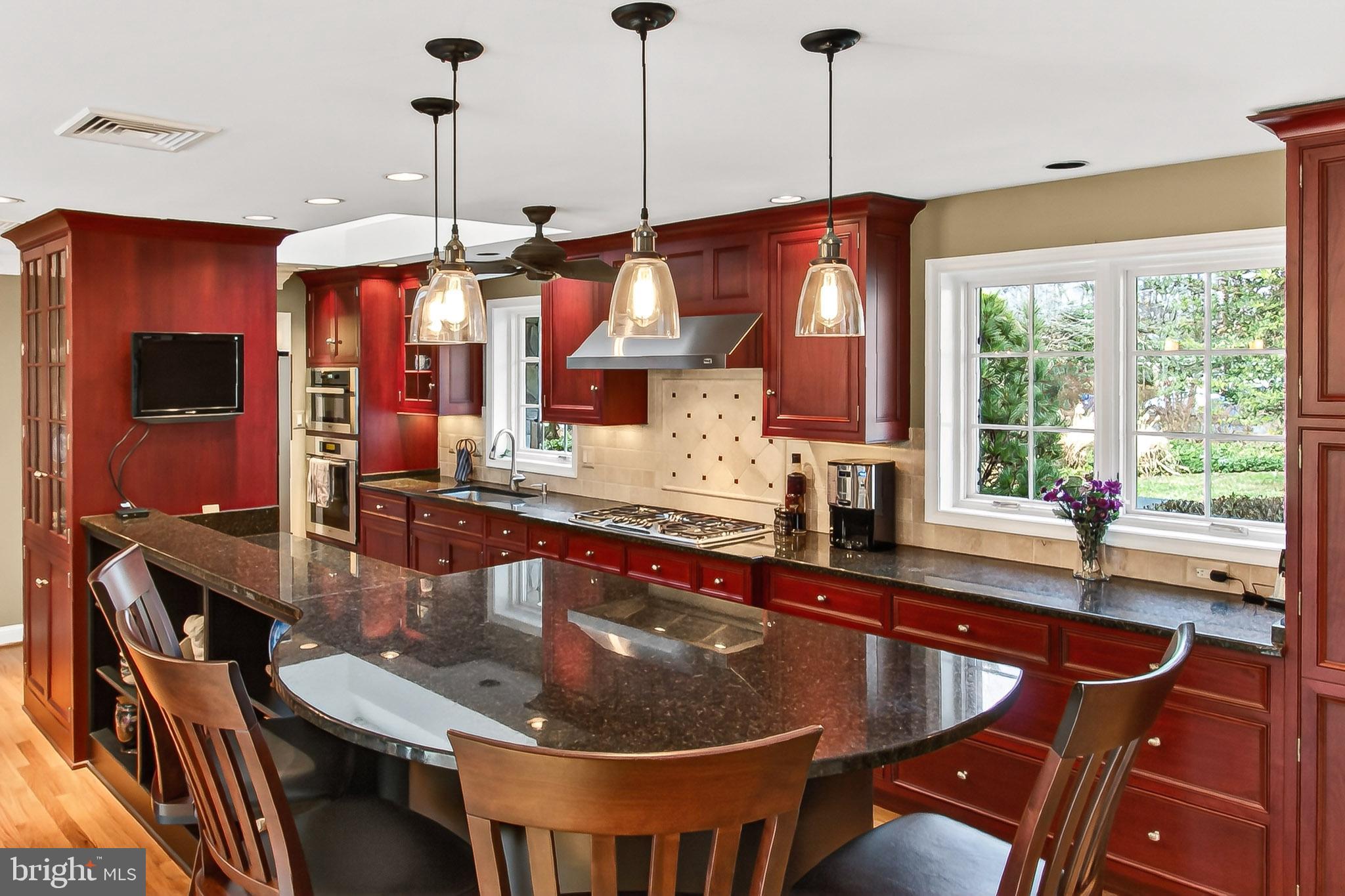 MOORE AND KEITH - Residential