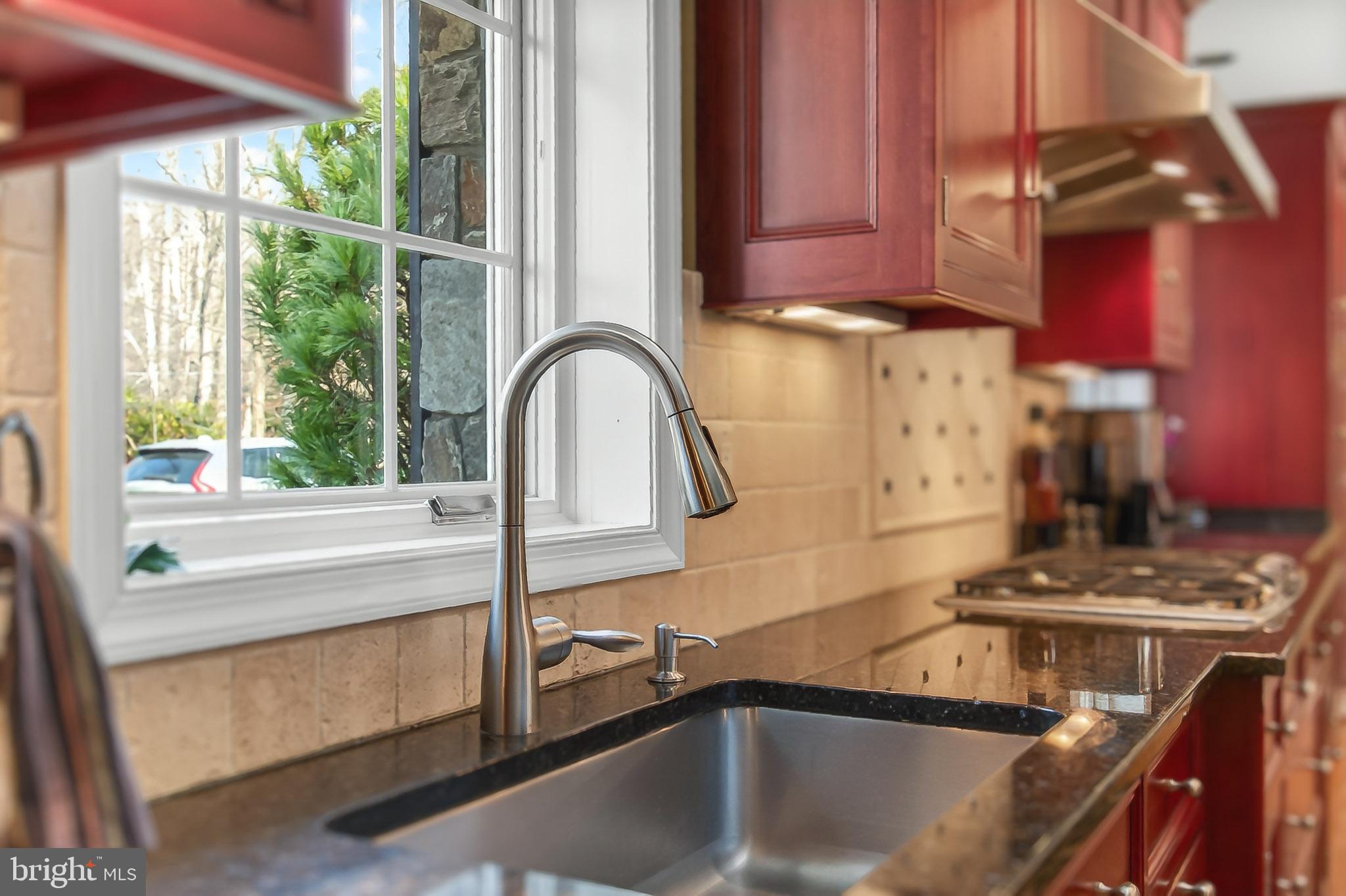 MOORE AND KEITH - Residential