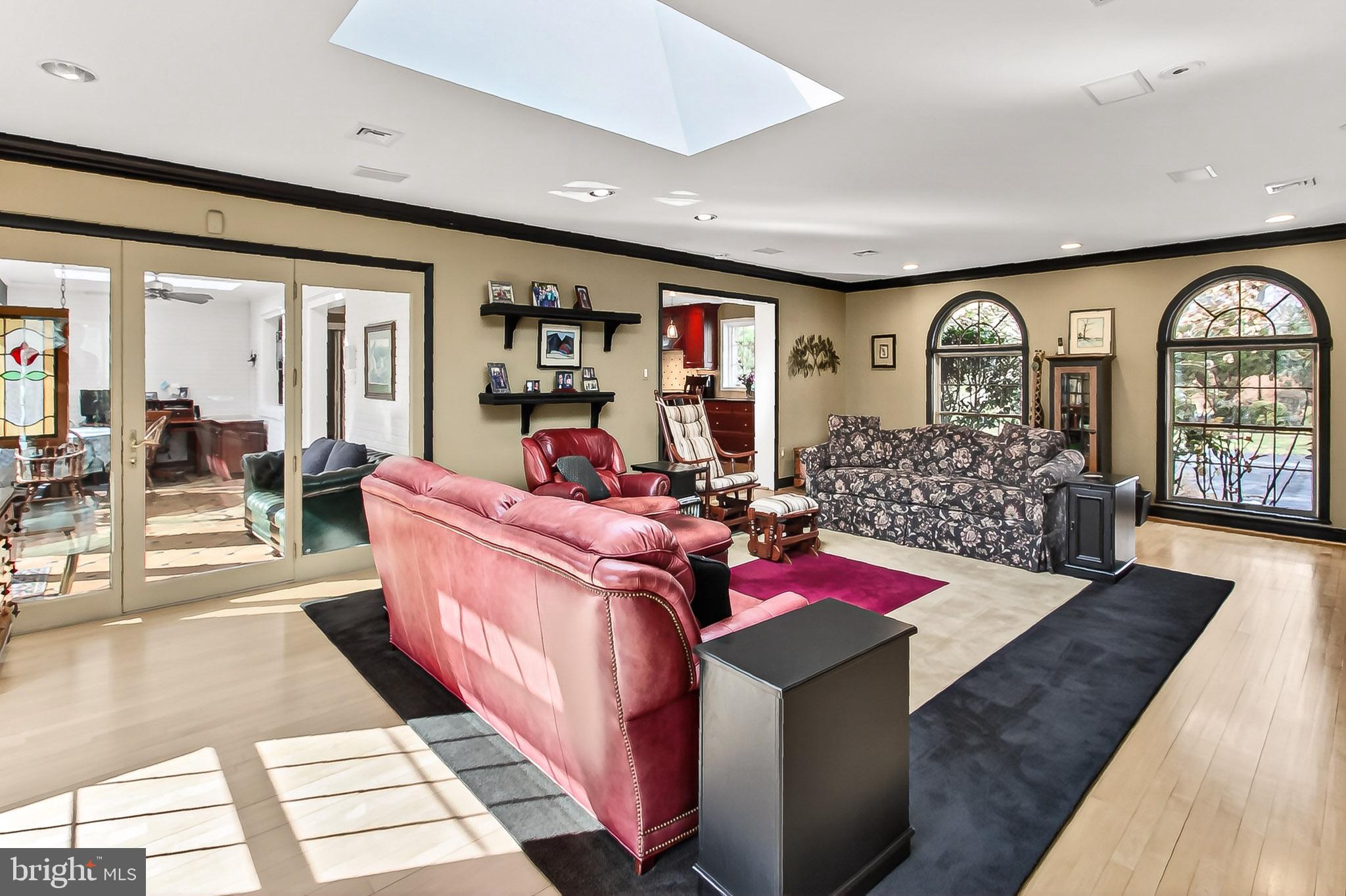 MOORE AND KEITH - Residential