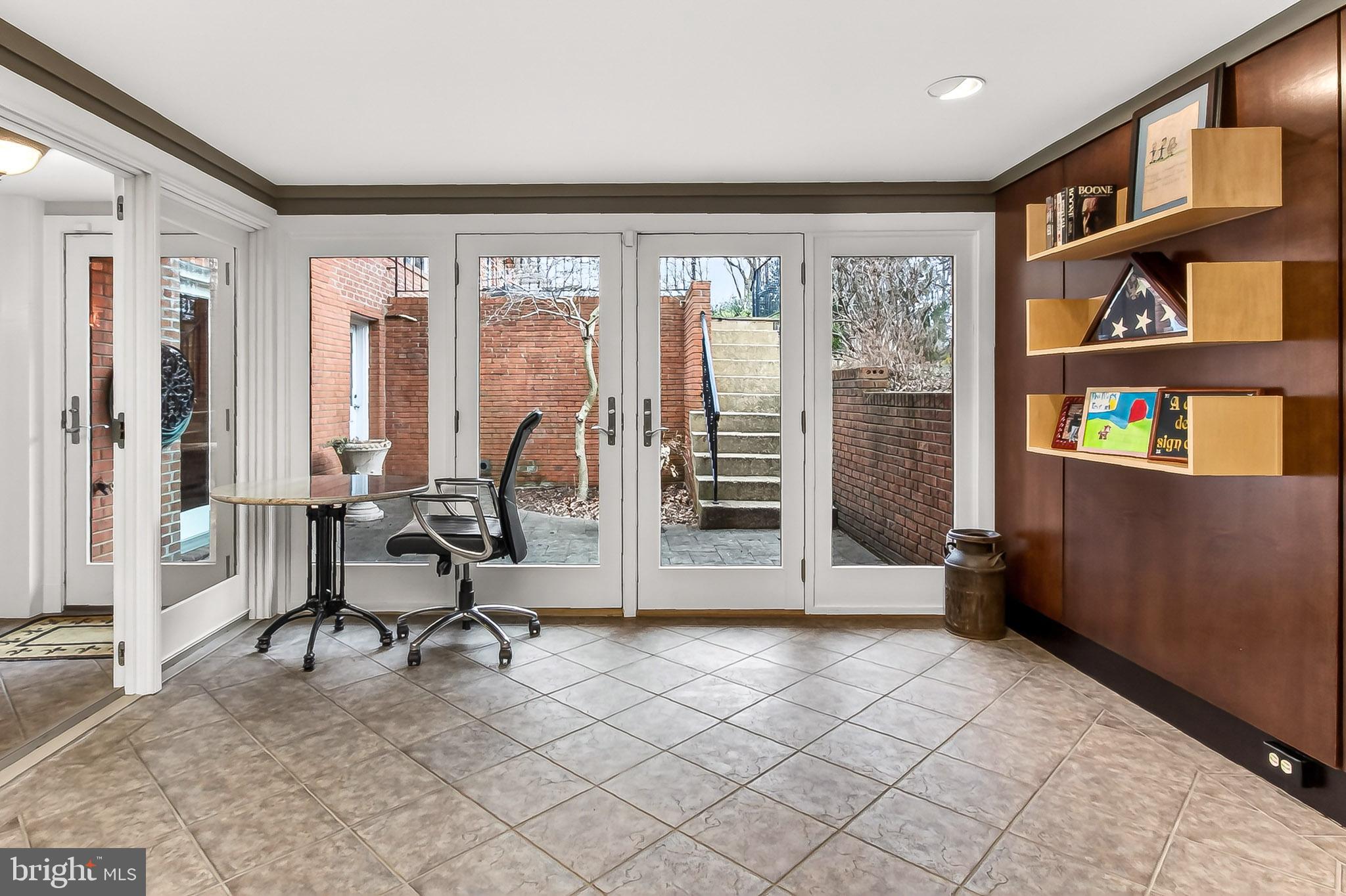 MOORE AND KEITH - Residential