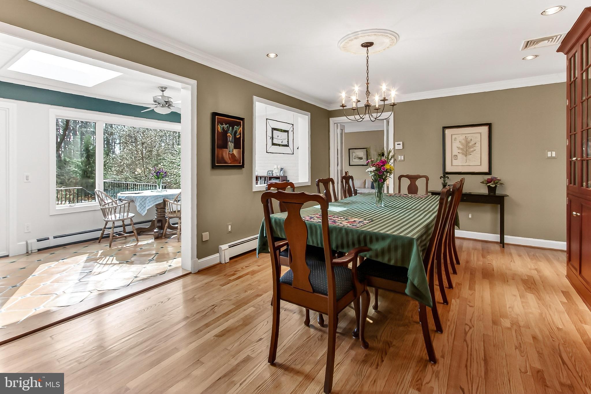 MOORE AND KEITH - Residential