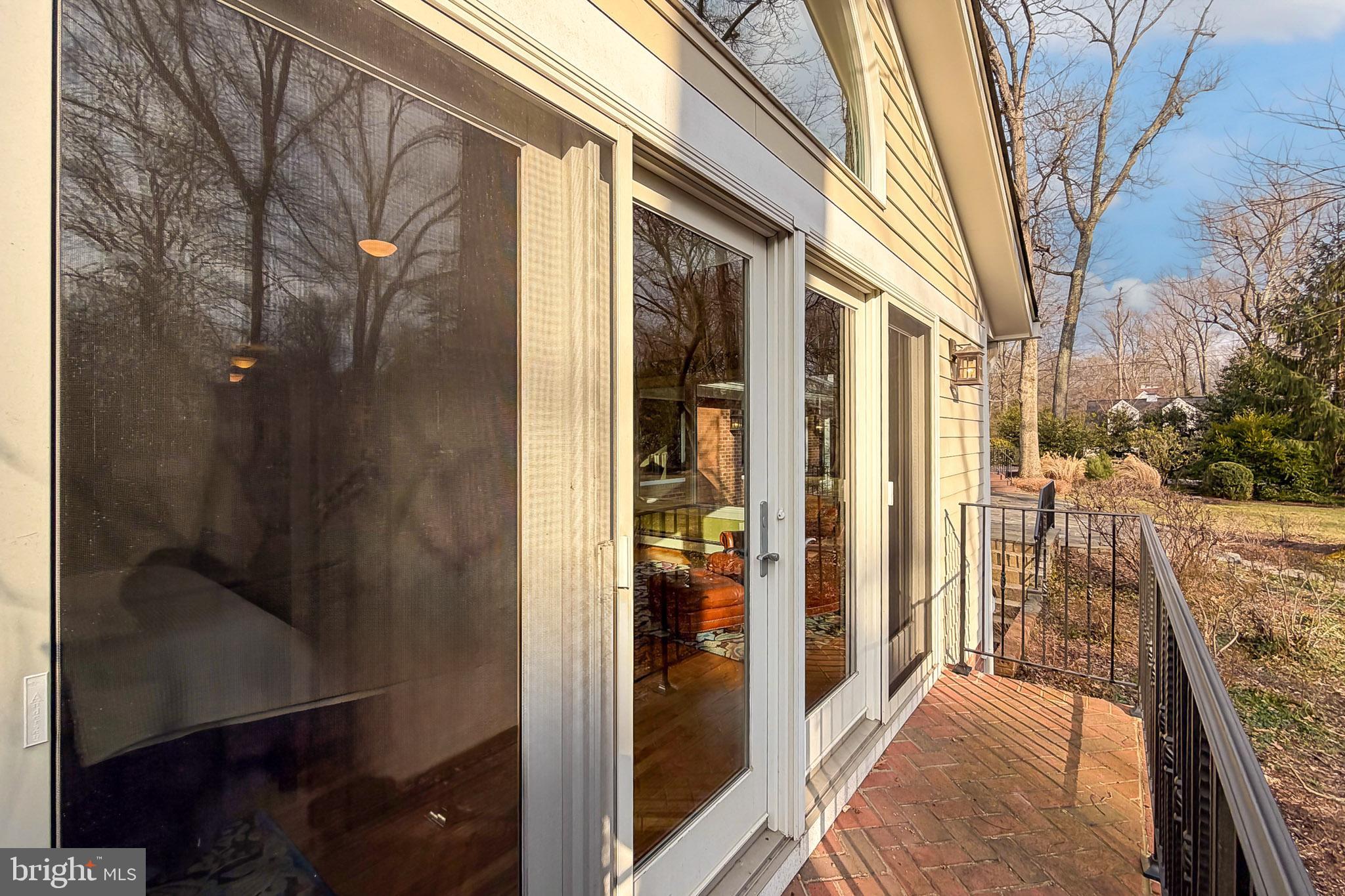 MOORE AND KEITH - Residential