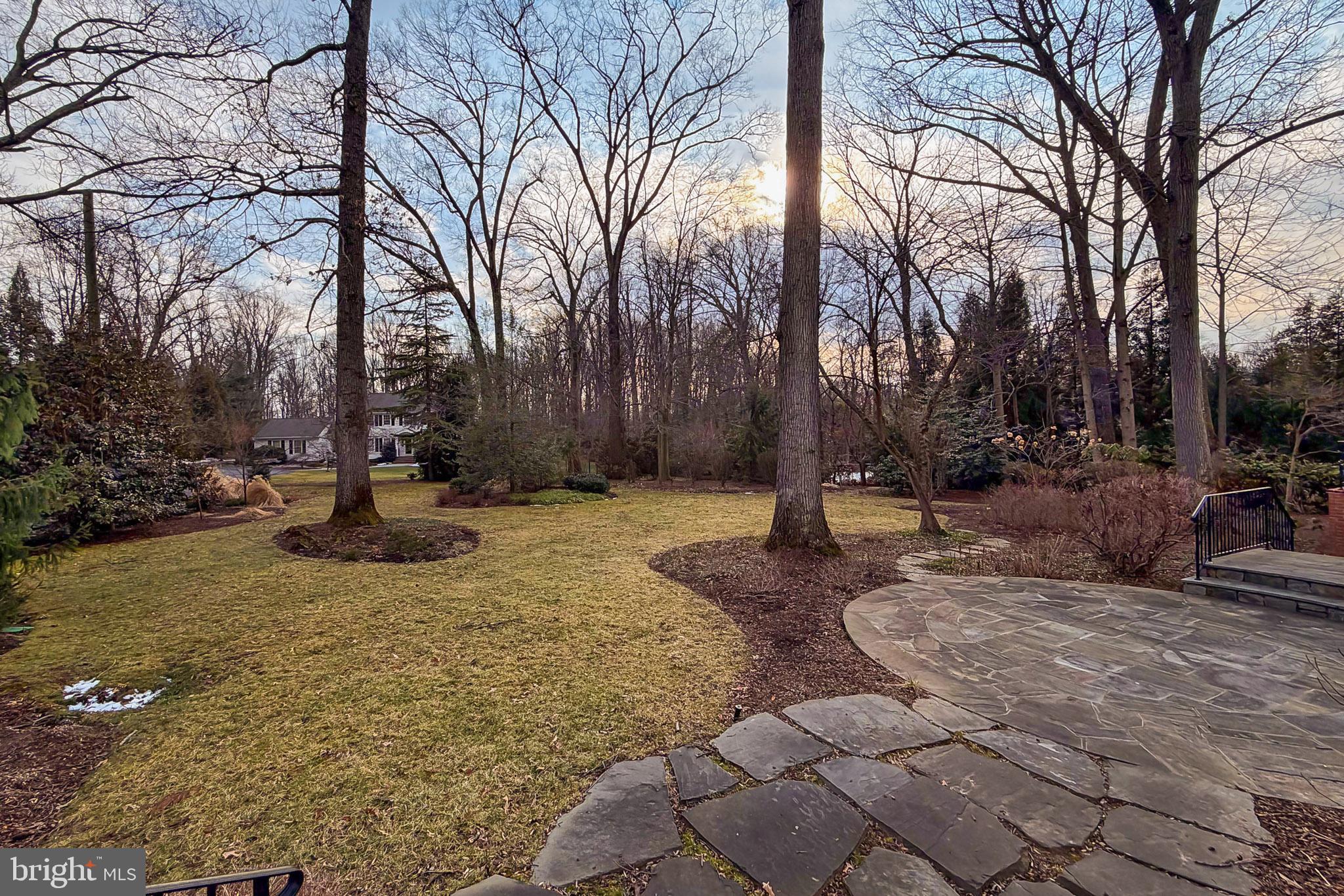 MOORE AND KEITH - Residential