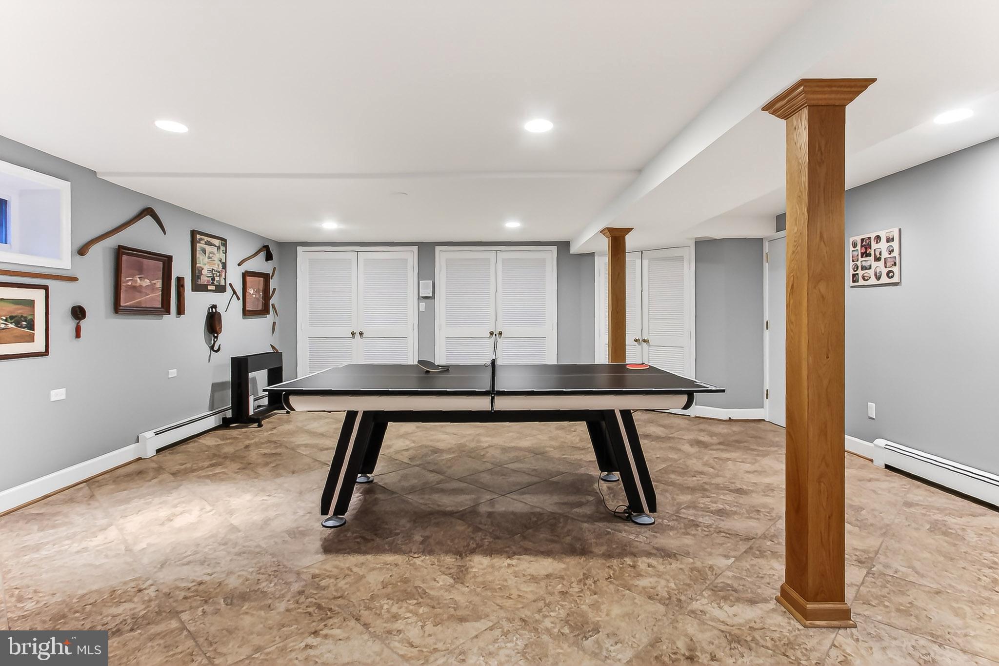 MOORE AND KEITH - Residential