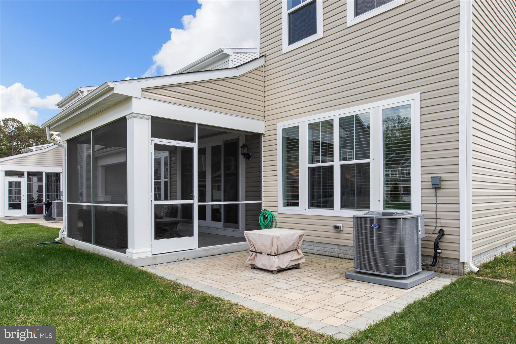 MILOS HAVEN - Residential