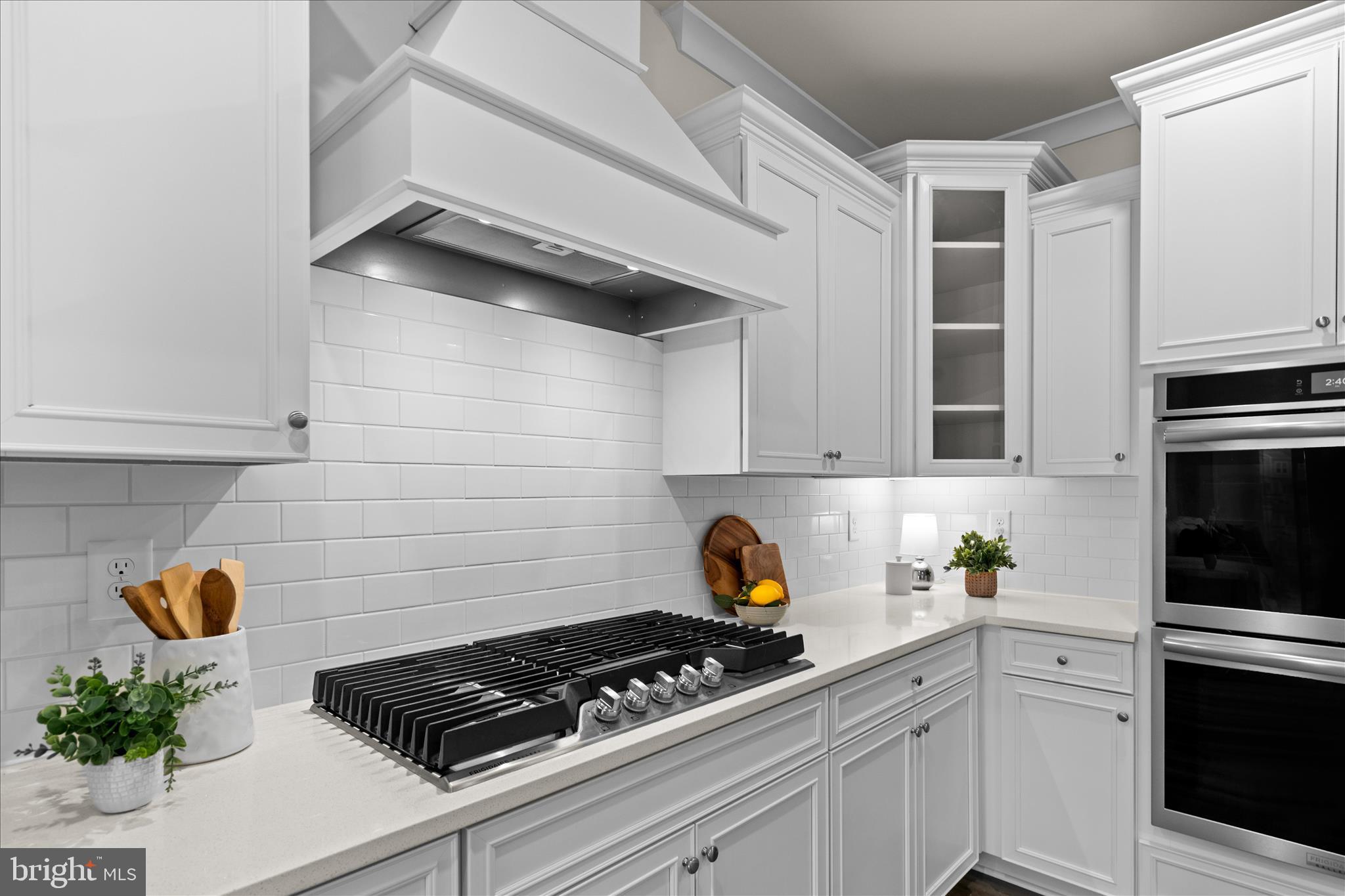 MILOS HAVEN - Residential