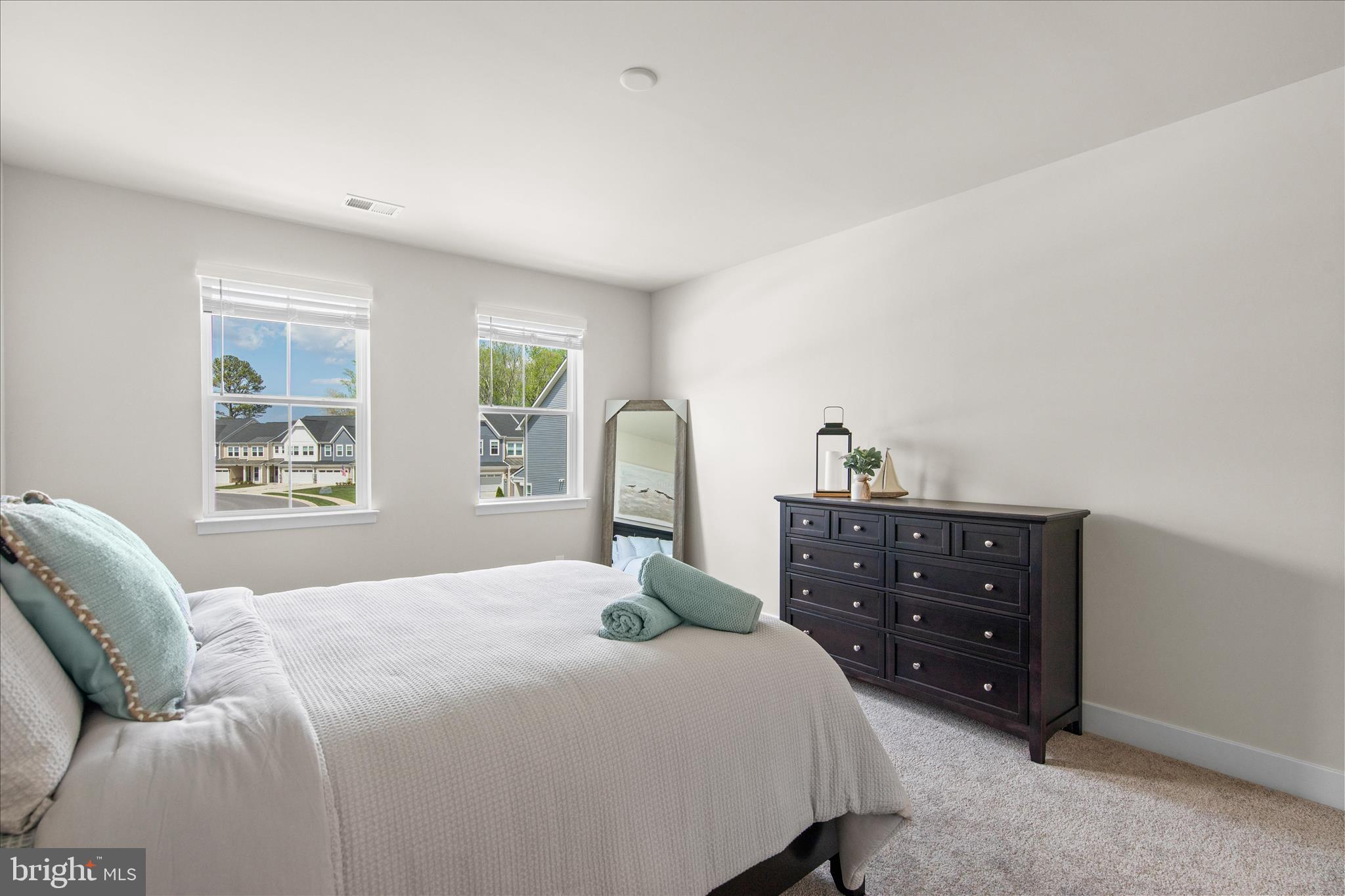 MILOS HAVEN - Residential