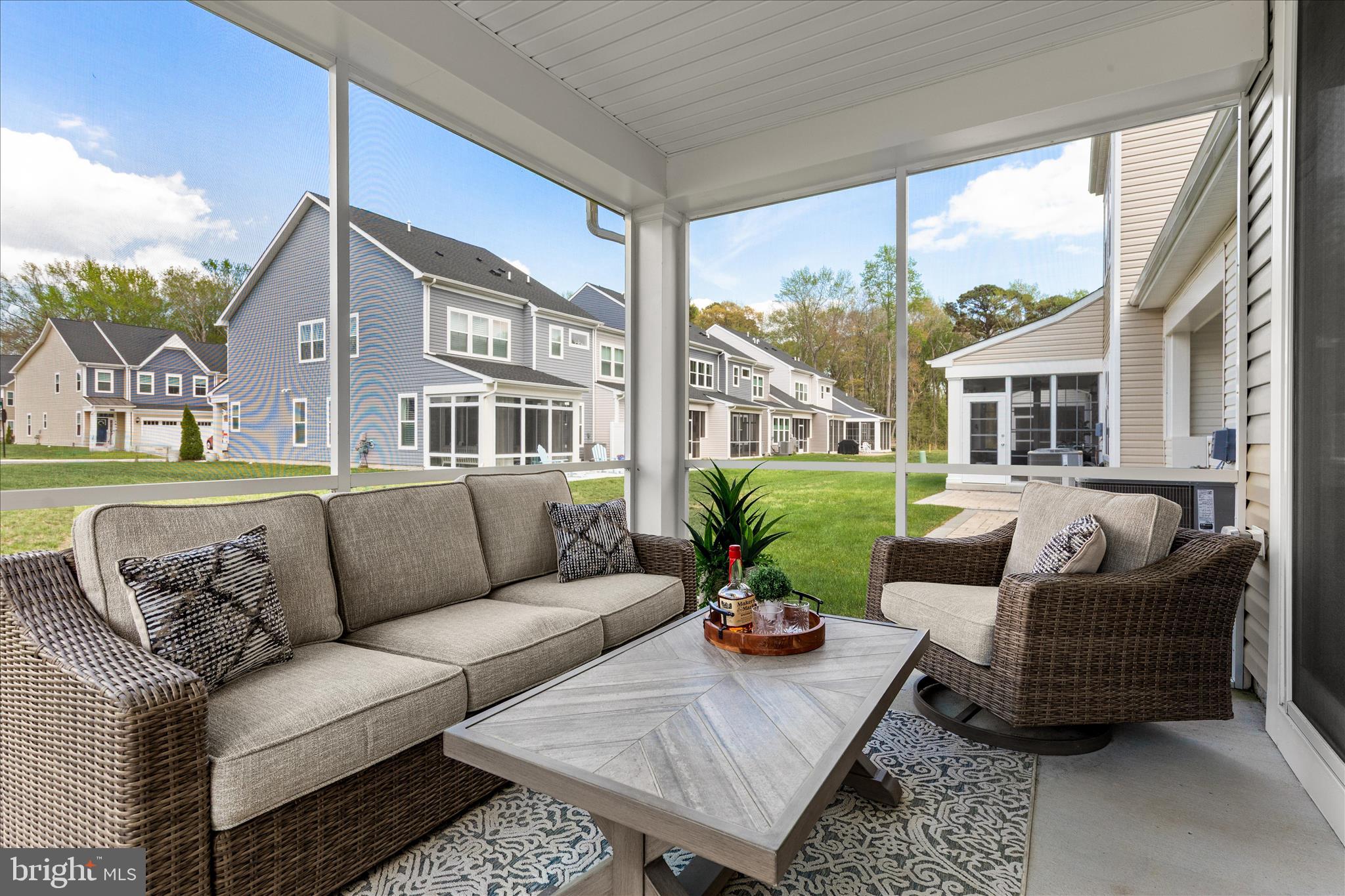 MILOS HAVEN - Residential