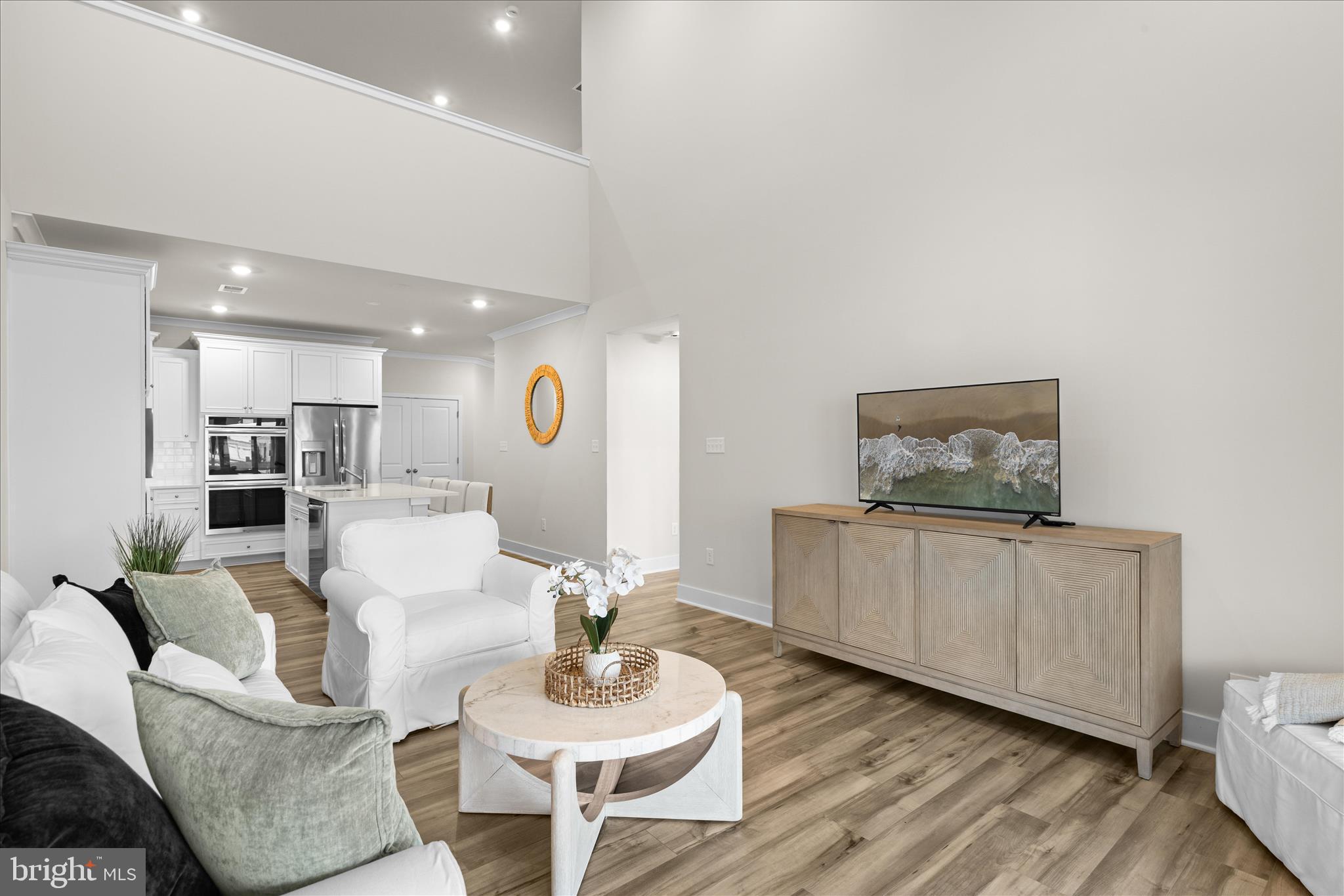 MILOS HAVEN - Residential