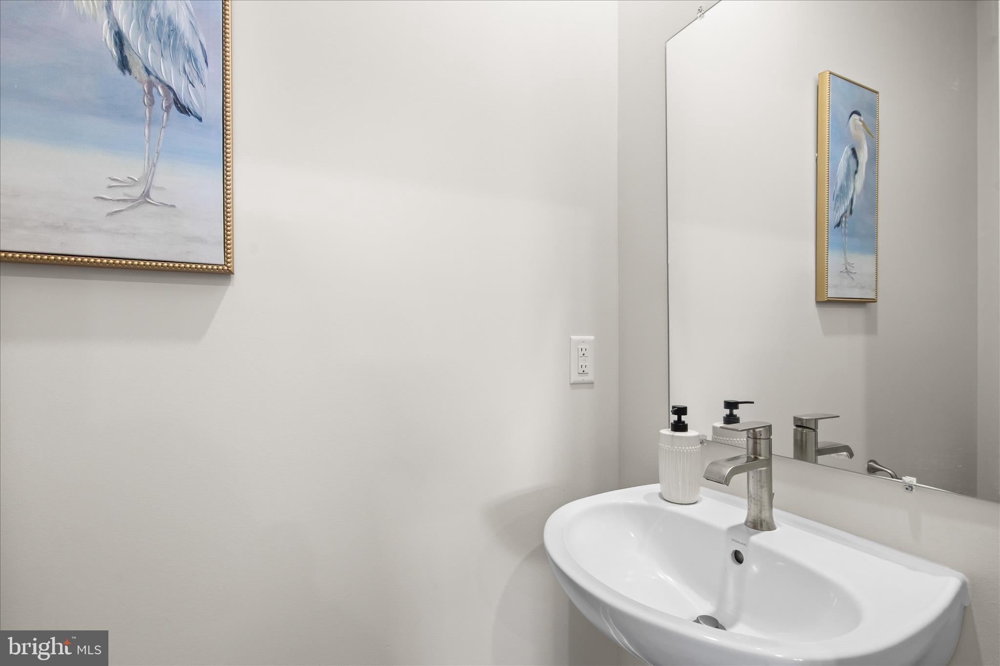 MILOS HAVEN - Residential