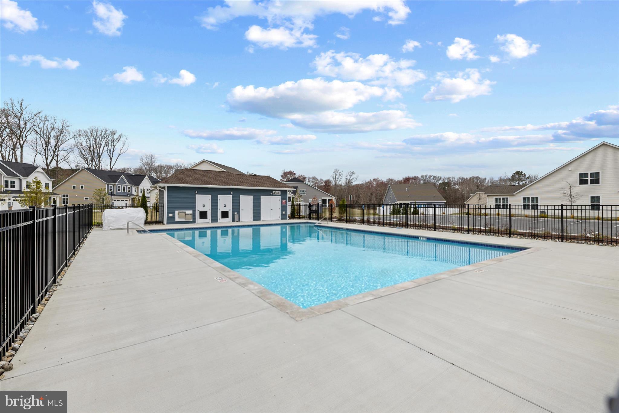 MILOS HAVEN - Residential