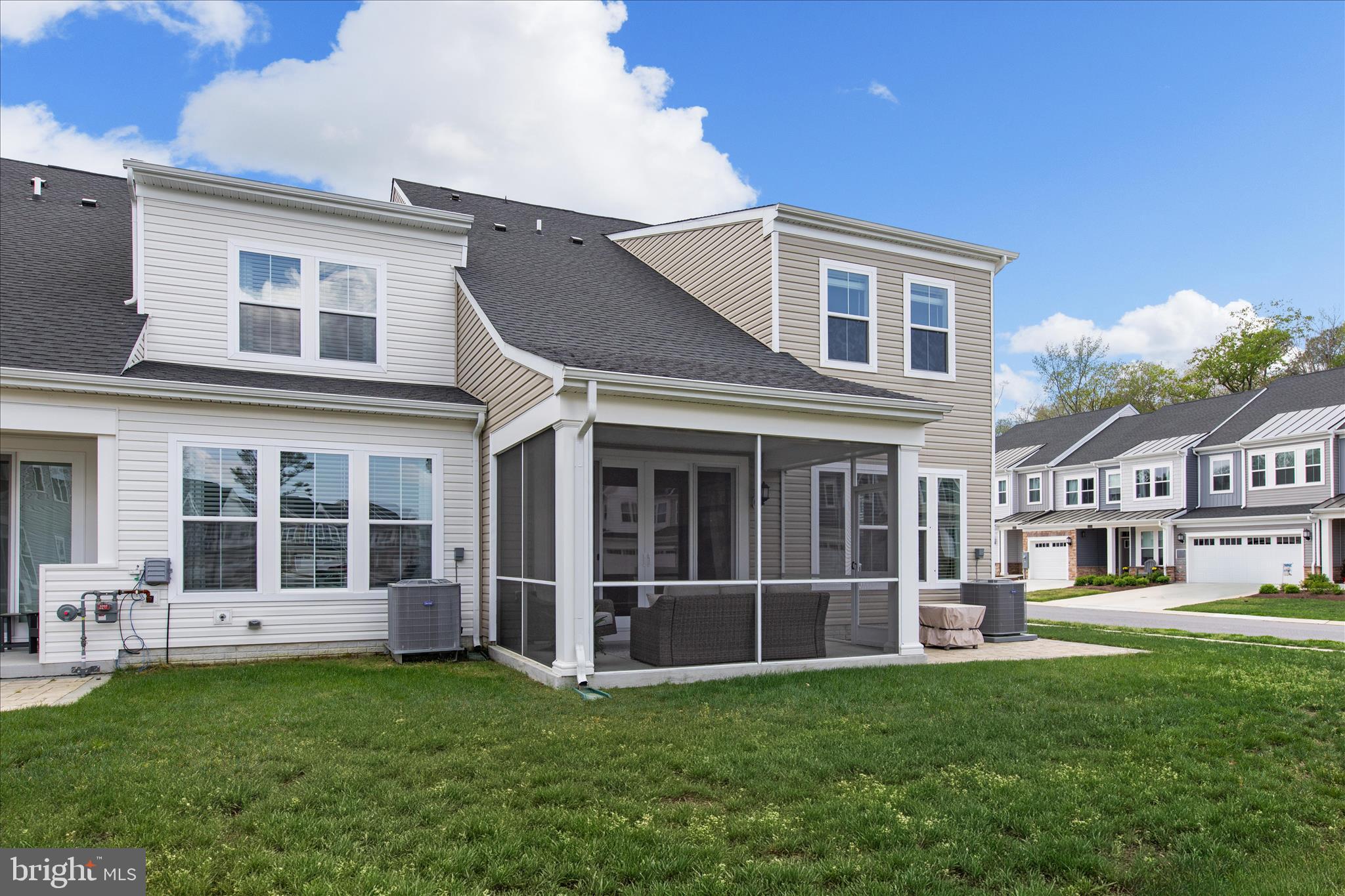 MILOS HAVEN - Residential