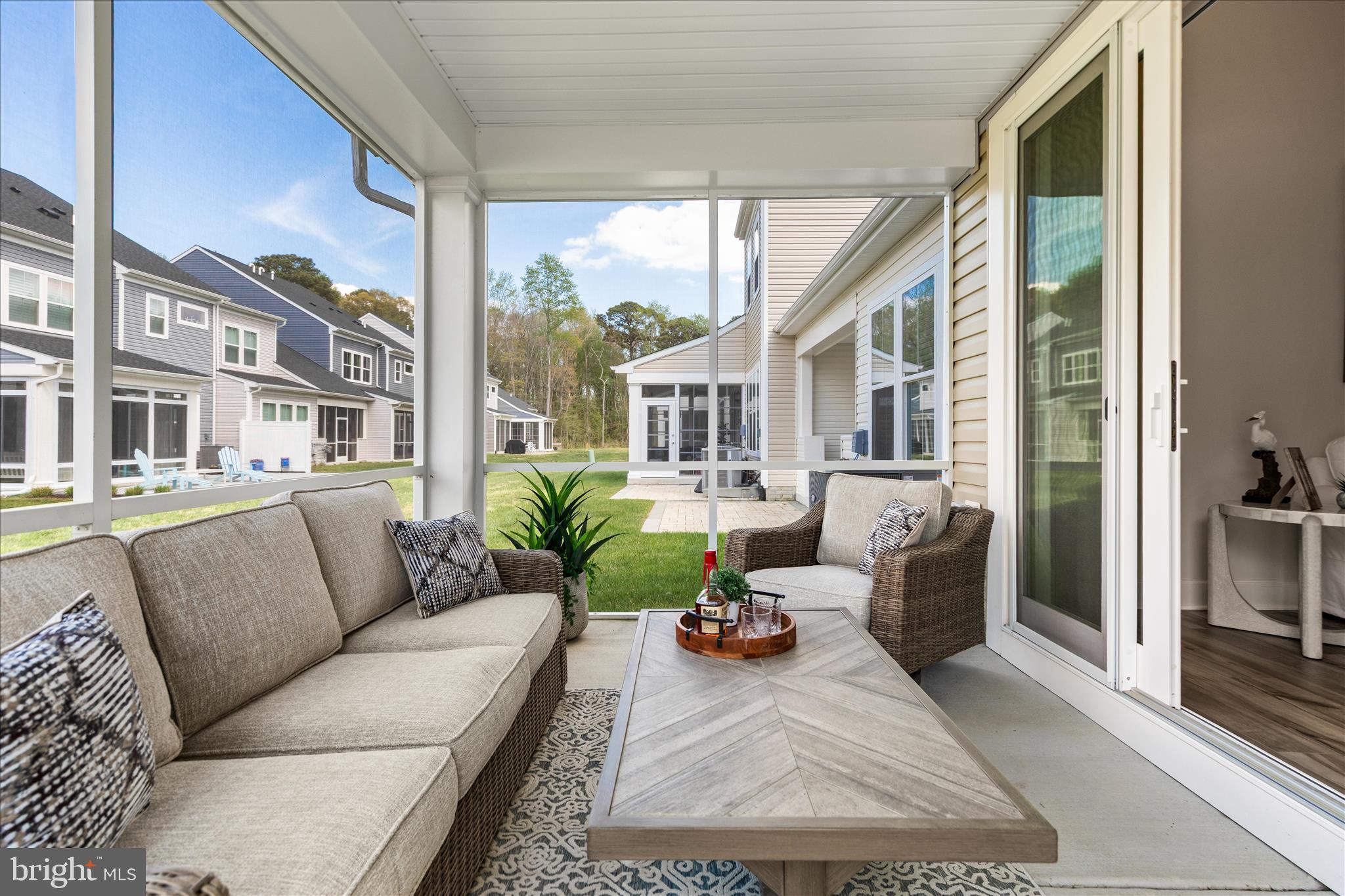 MILOS HAVEN - Residential