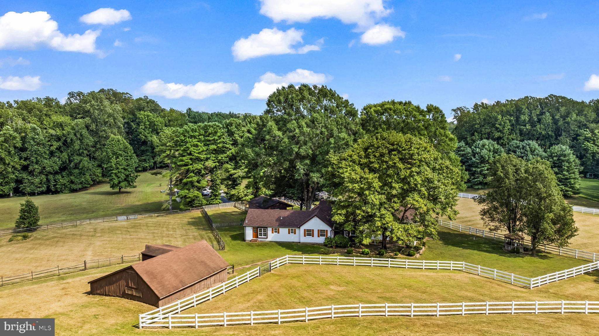 2521 HUNTINGFIELDS DRIVE