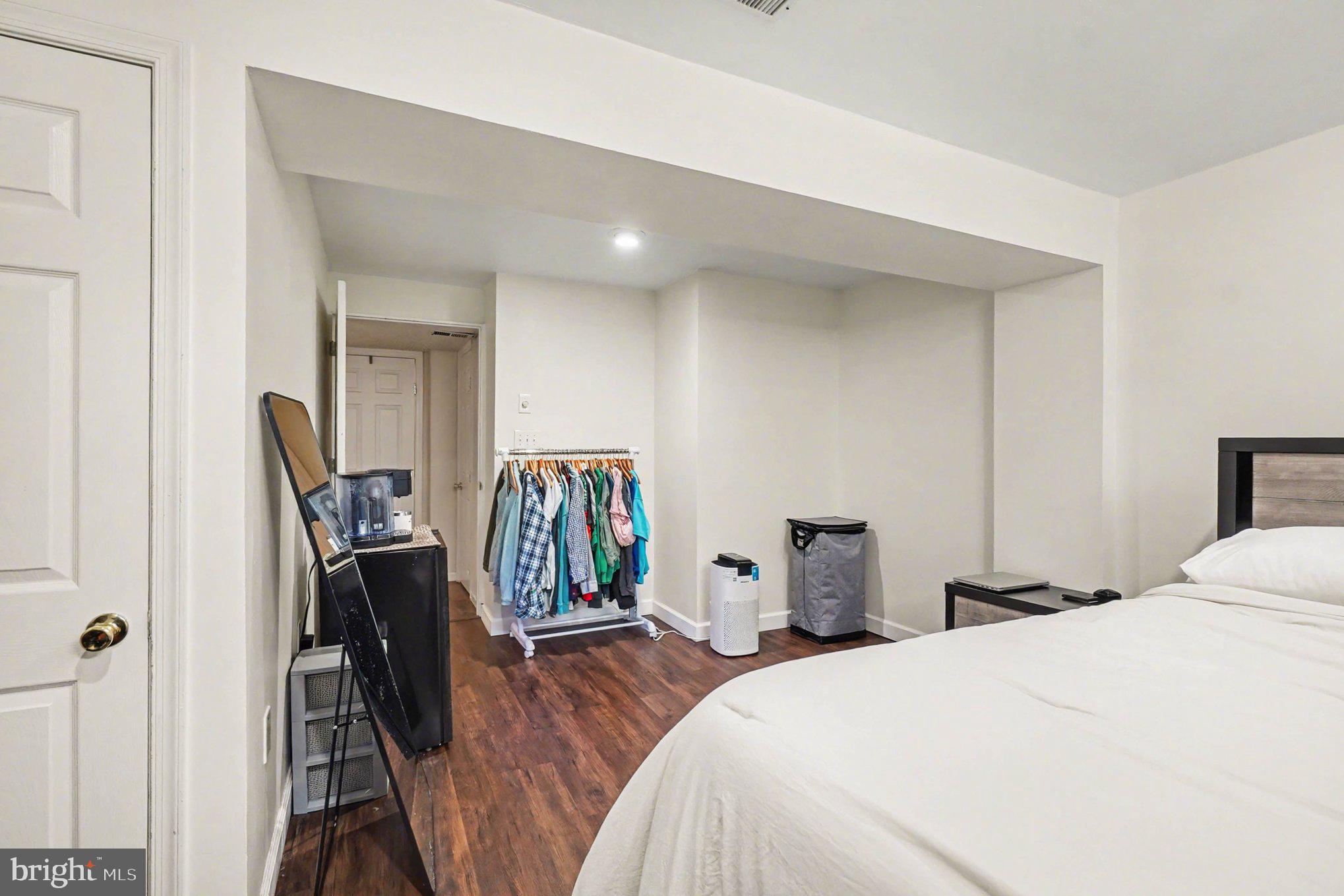 LAUREL VALLEY - Residential