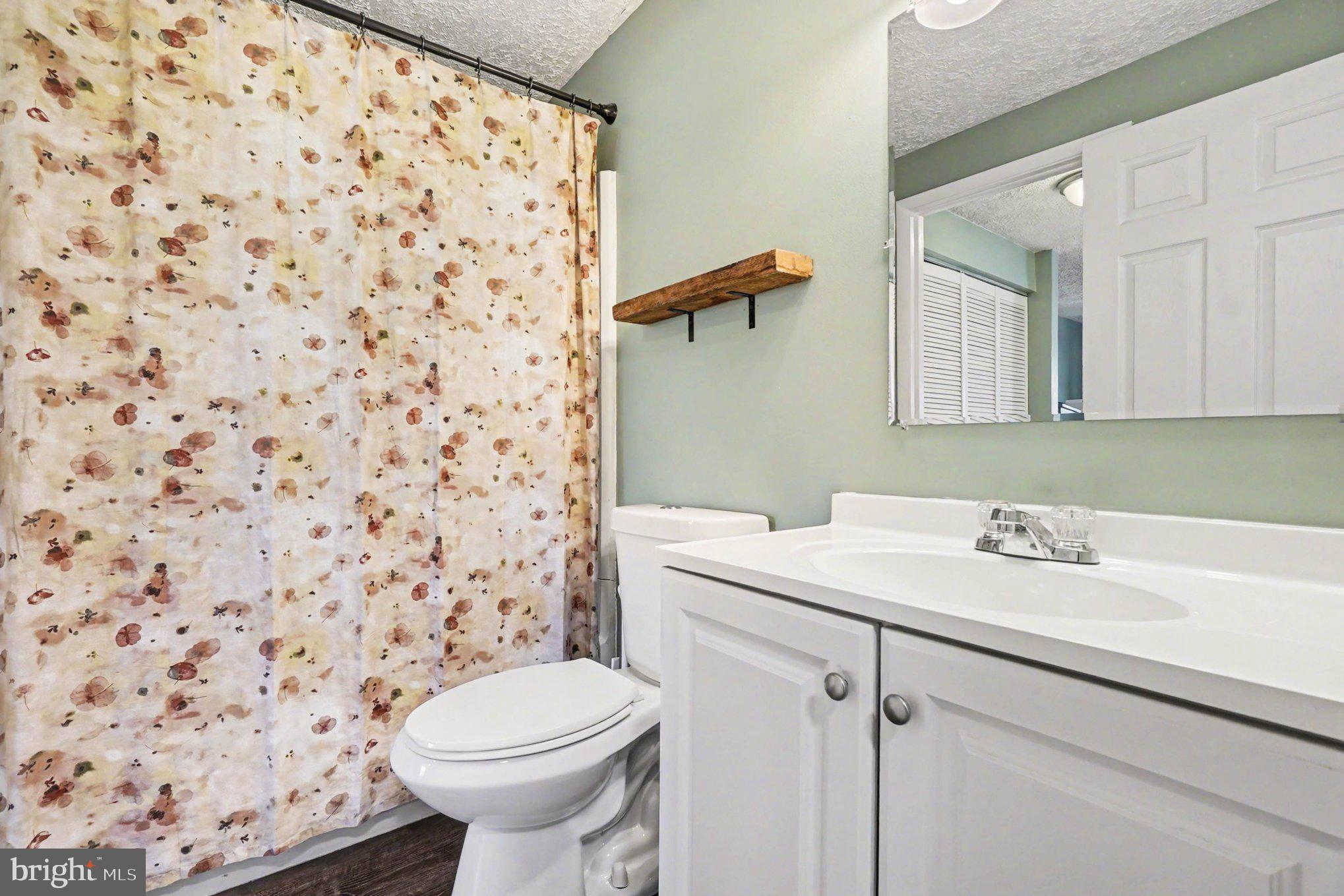 LAUREL VALLEY - Residential