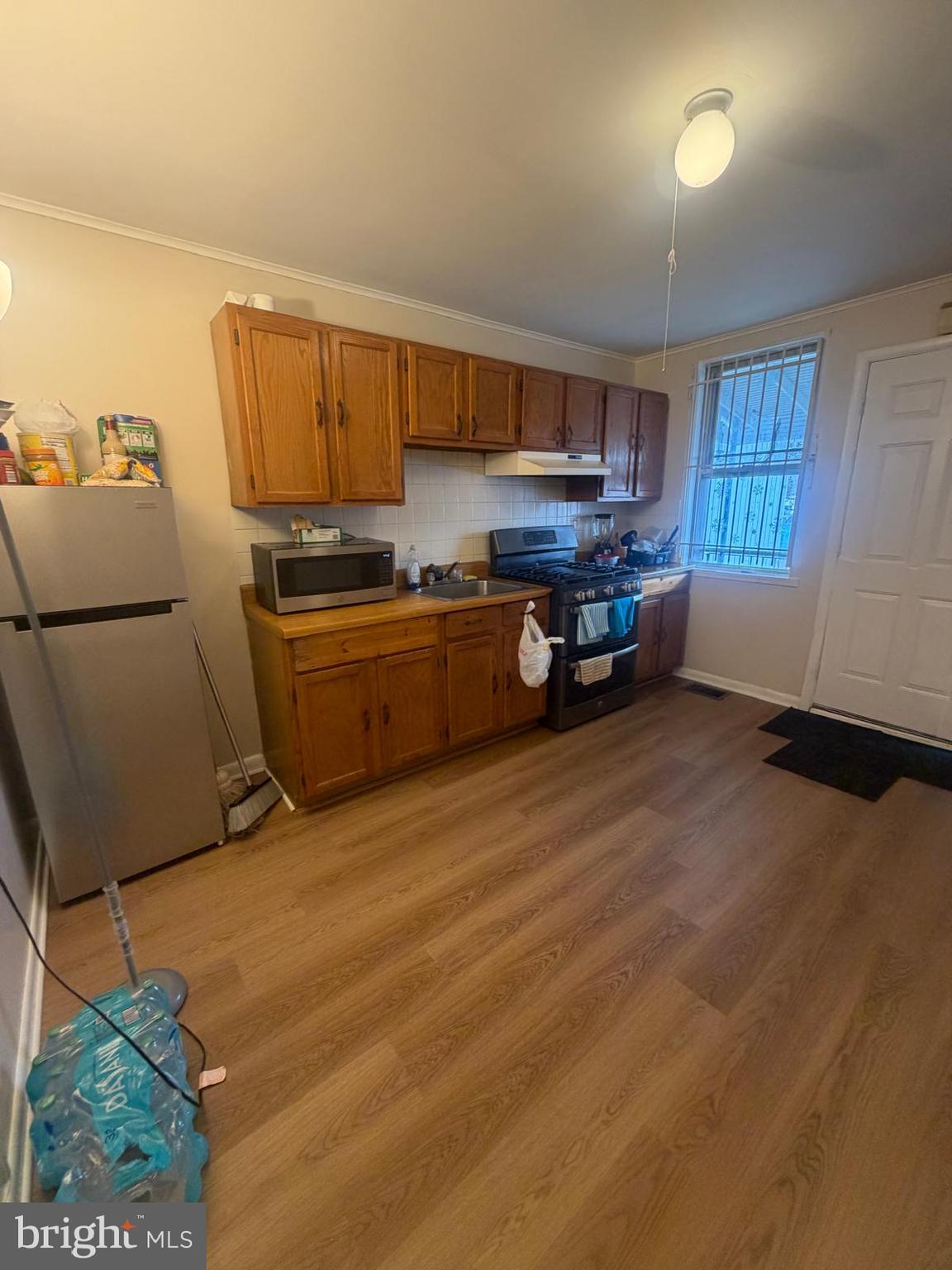 FELTONVILLE - Commercial Sale