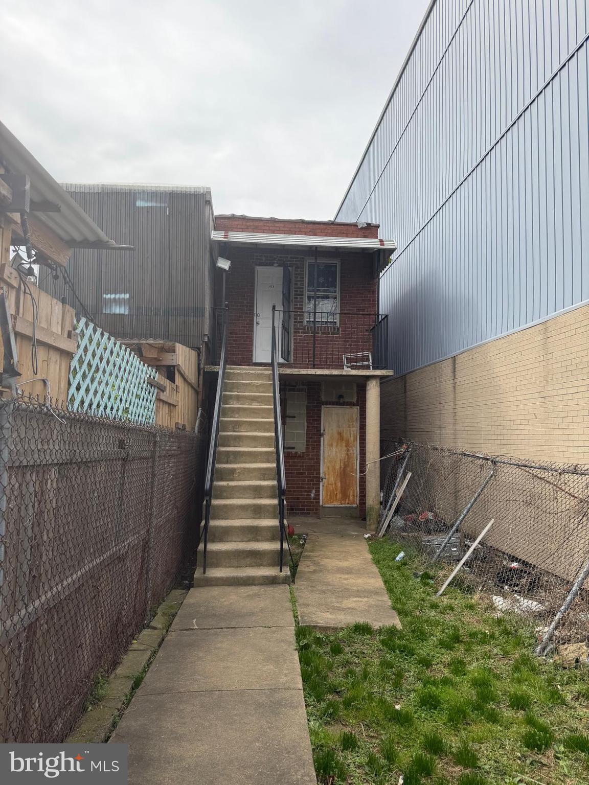 FELTONVILLE - Commercial Sale