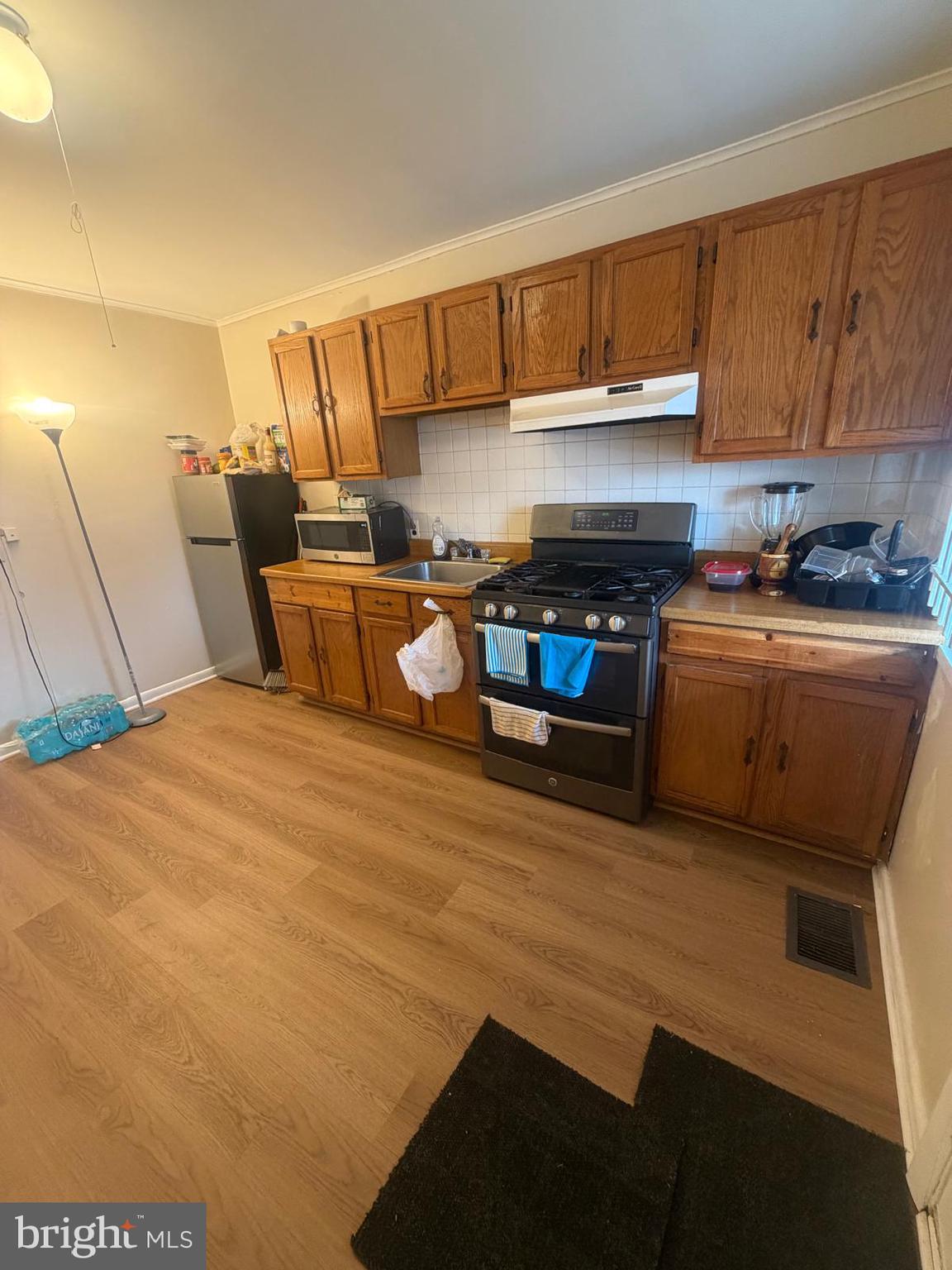 FELTONVILLE - Commercial Sale