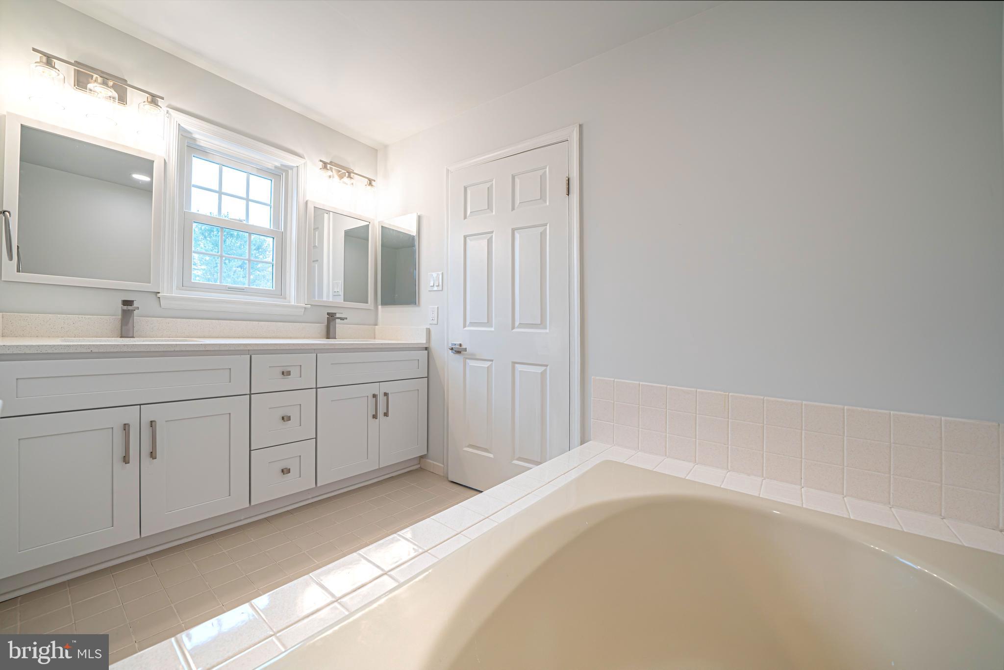 DUBLIN MDWS - Residential