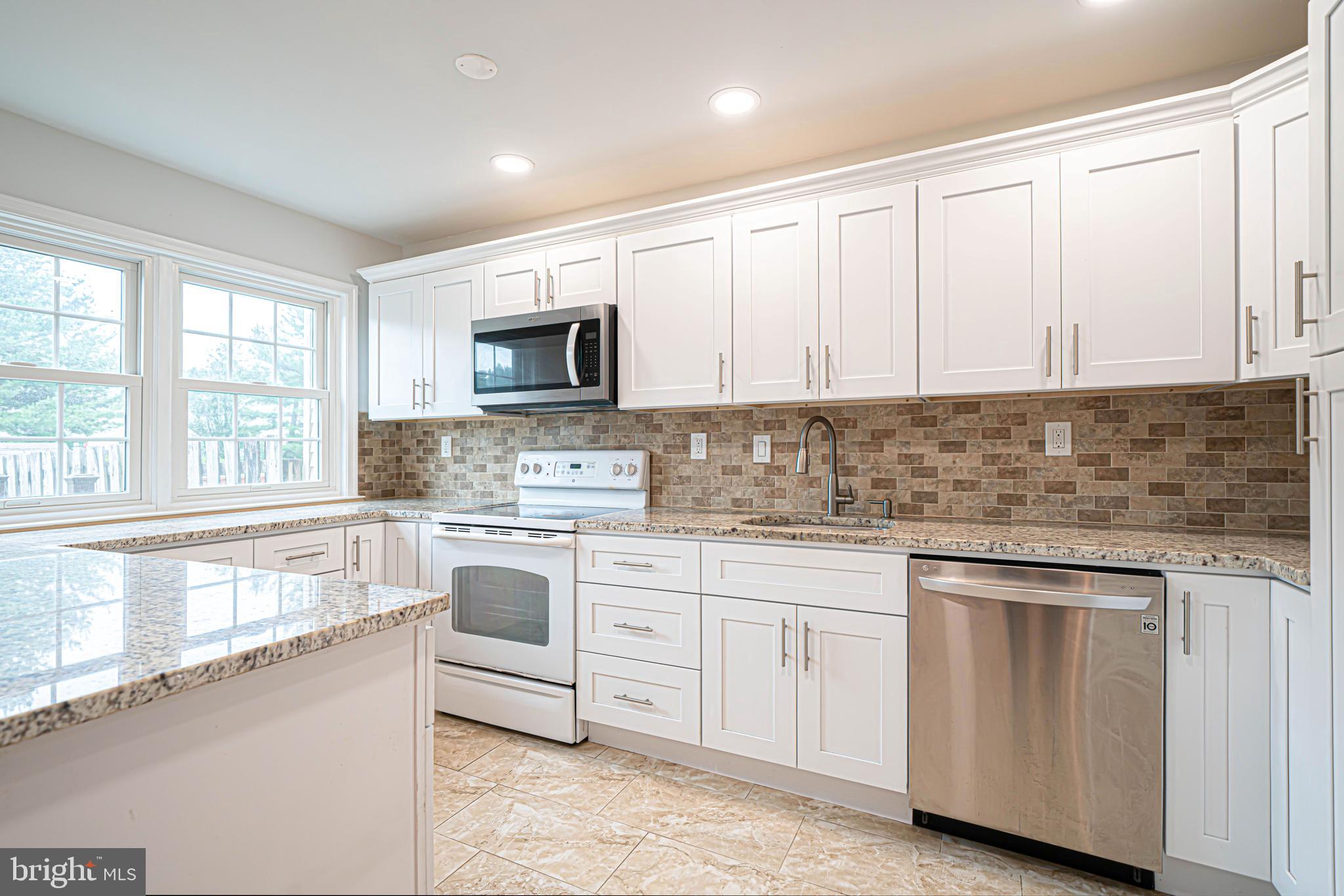 DUBLIN MDWS - Residential