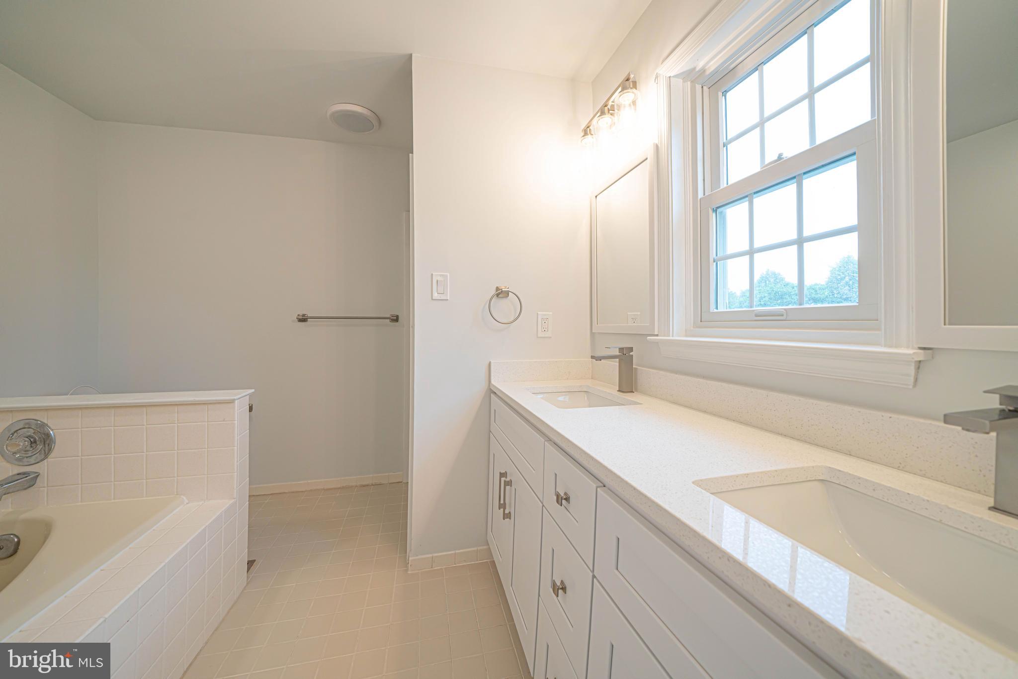 DUBLIN MDWS - Residential