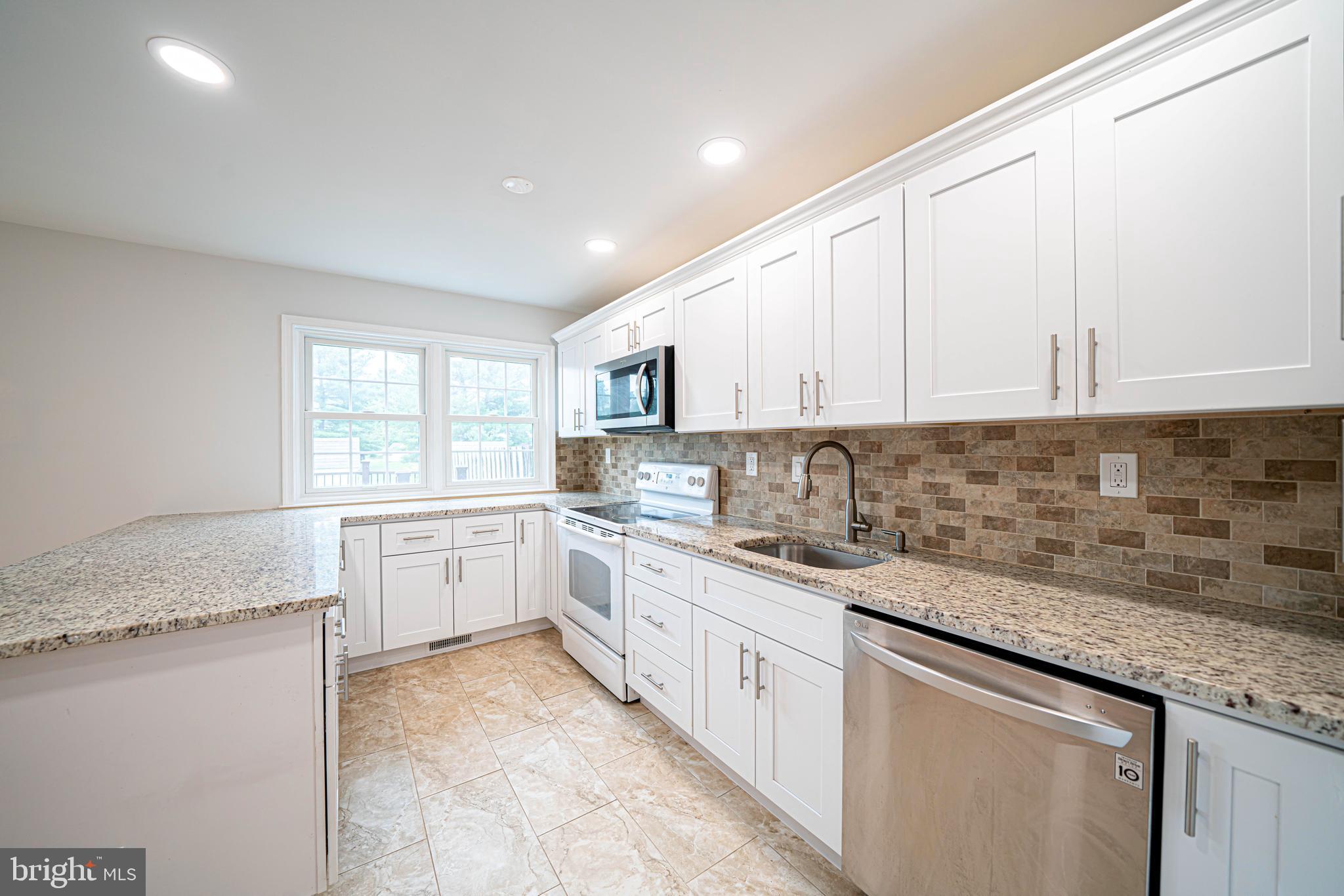 DUBLIN MDWS - Residential