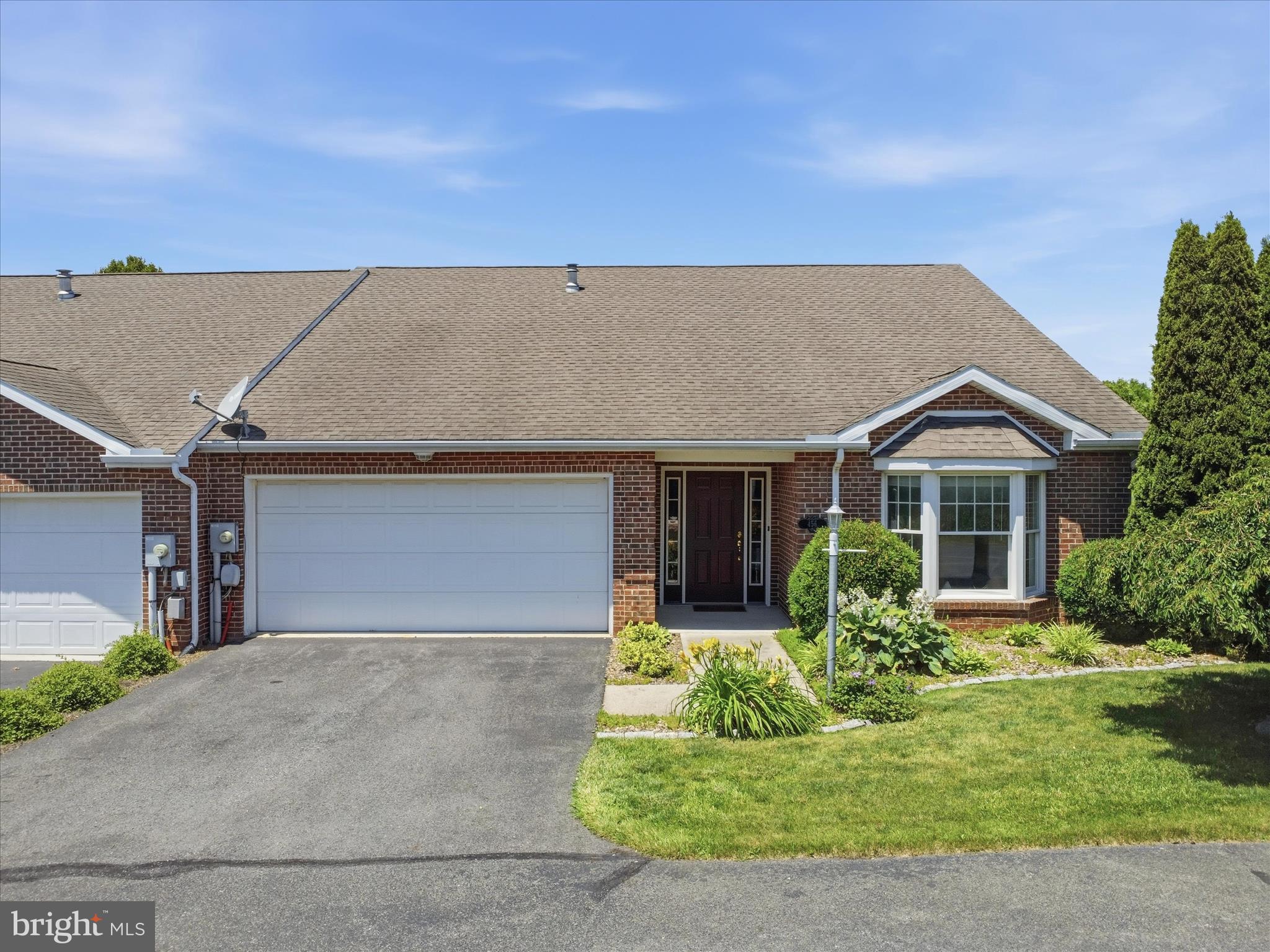 456 MOSS SPRING AVENUE