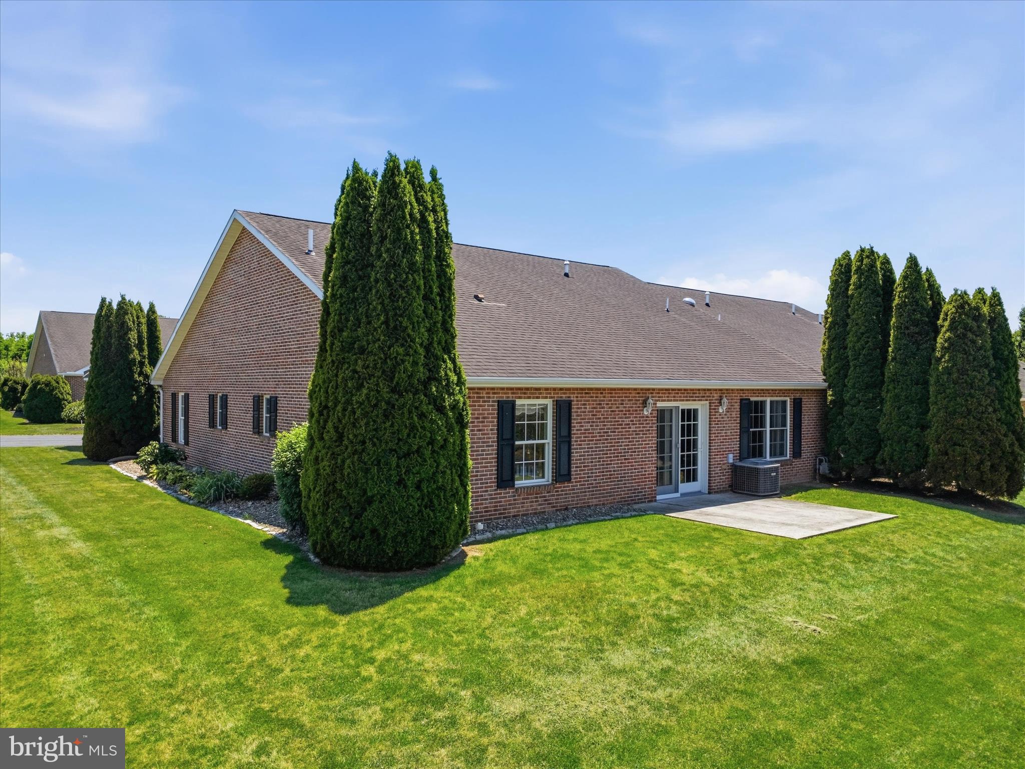 456 MOSS SPRING AVENUE