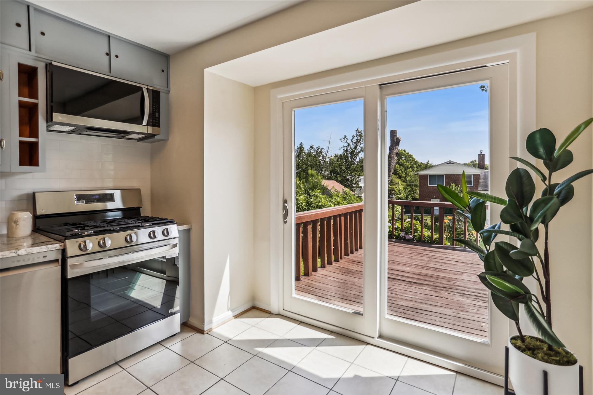 GREENWOOD KNOLLS - Residential