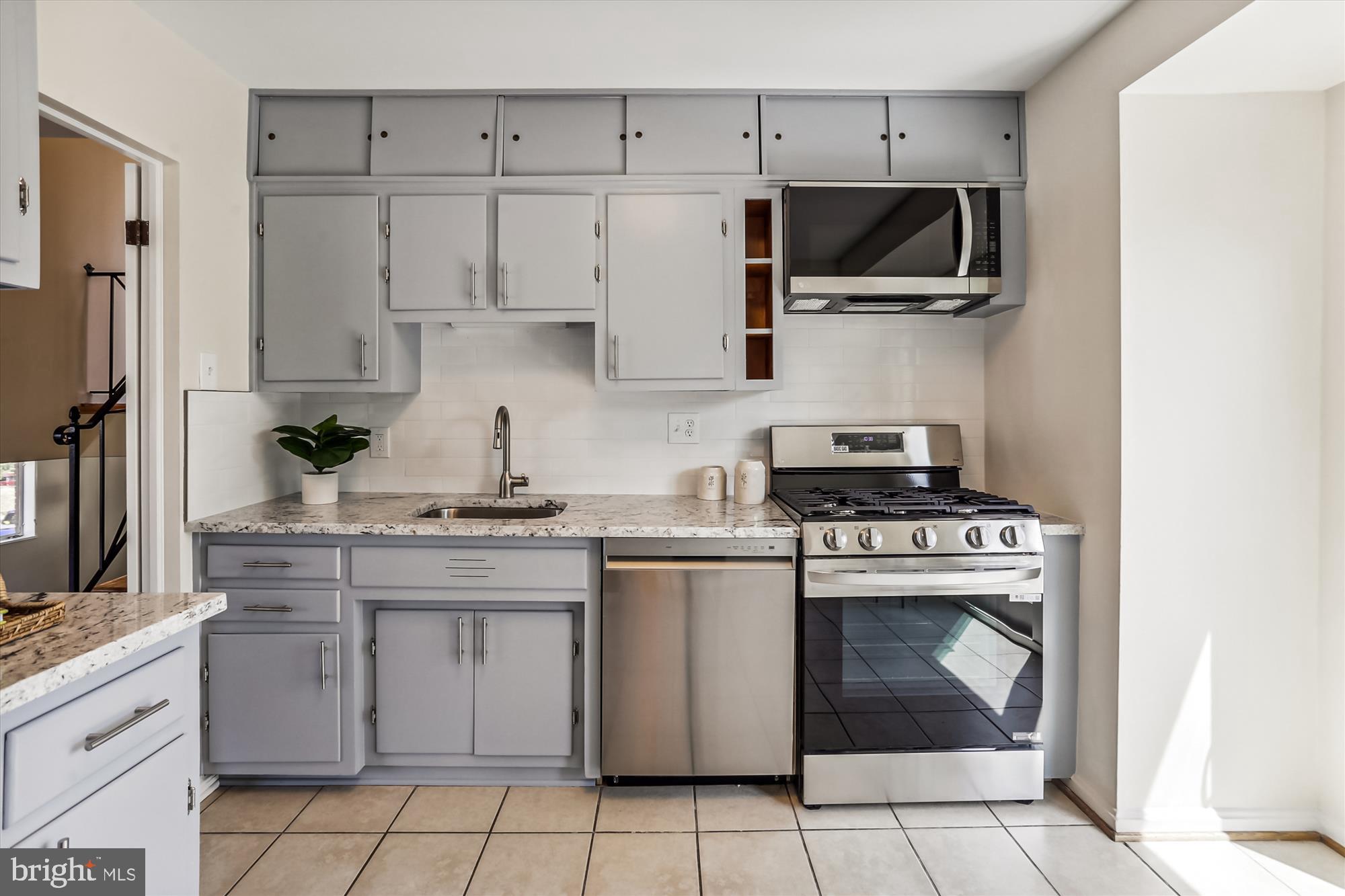 GREENWOOD KNOLLS - Residential