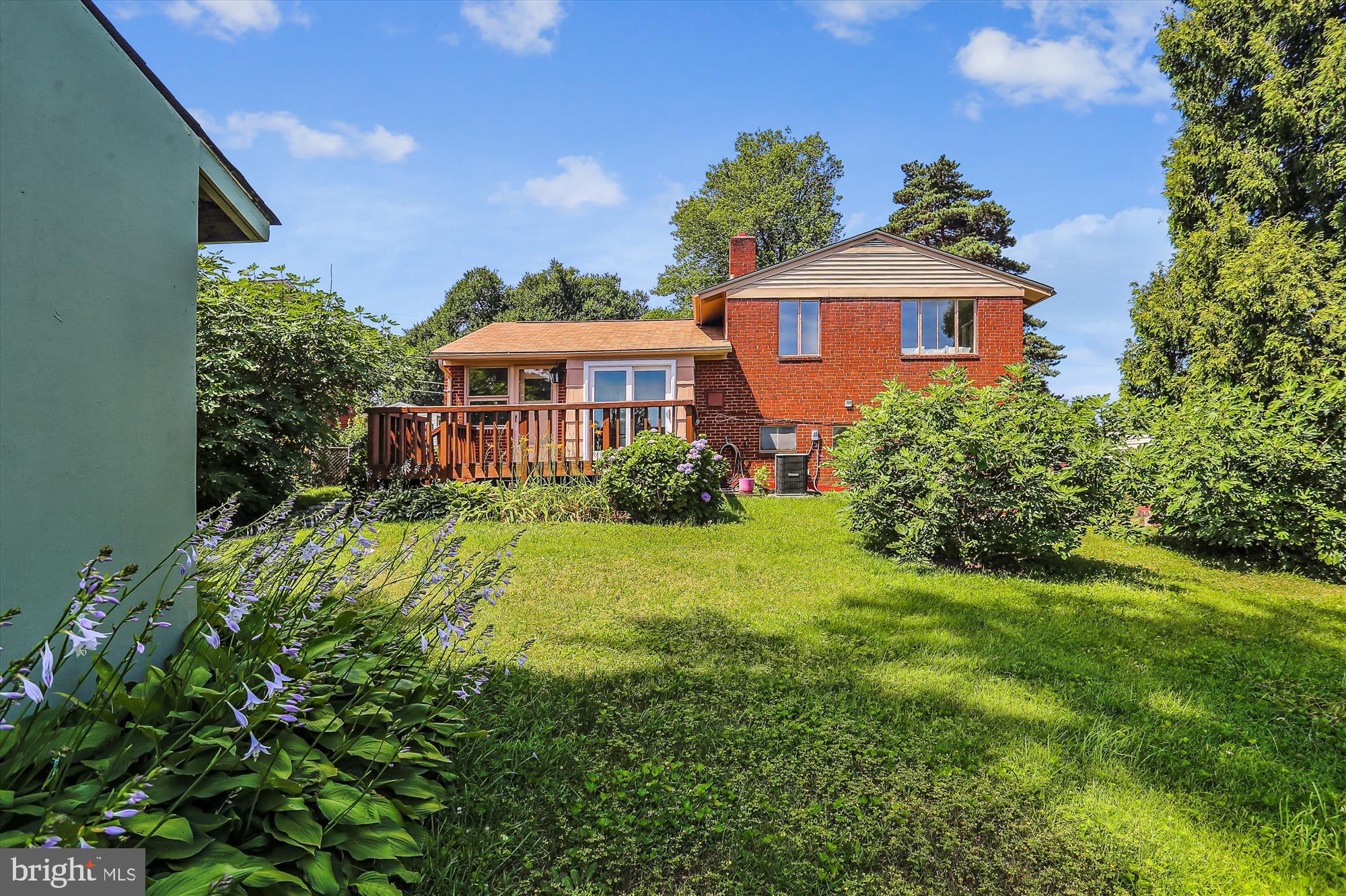 GREENWOOD KNOLLS - Residential