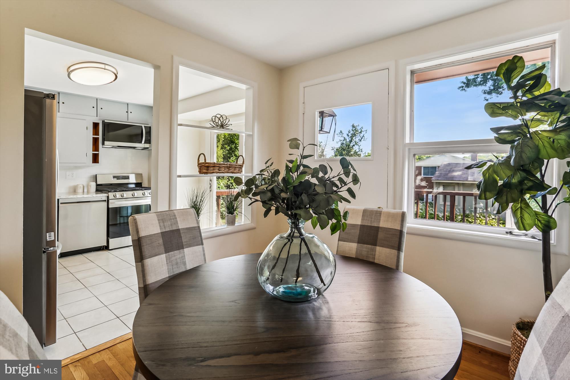 GREENWOOD KNOLLS - Residential