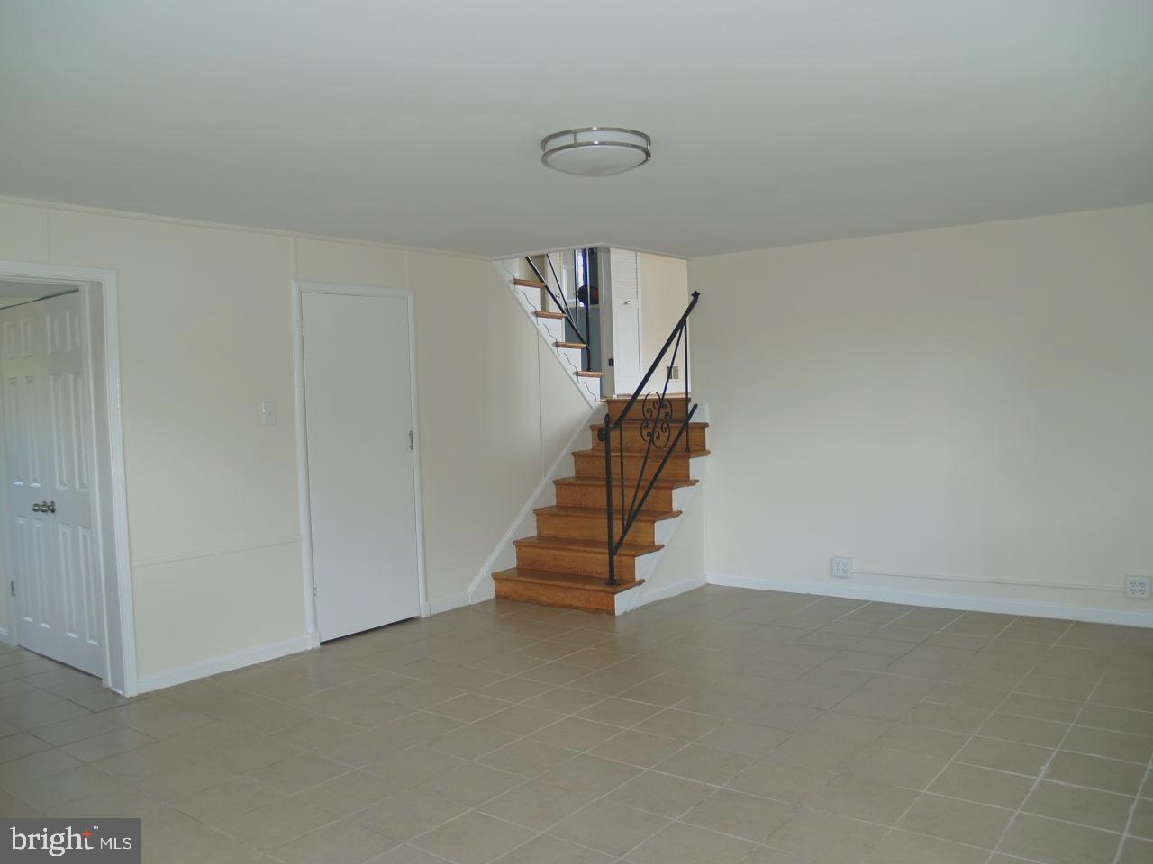 GREENWOOD KNOLLS - Residential