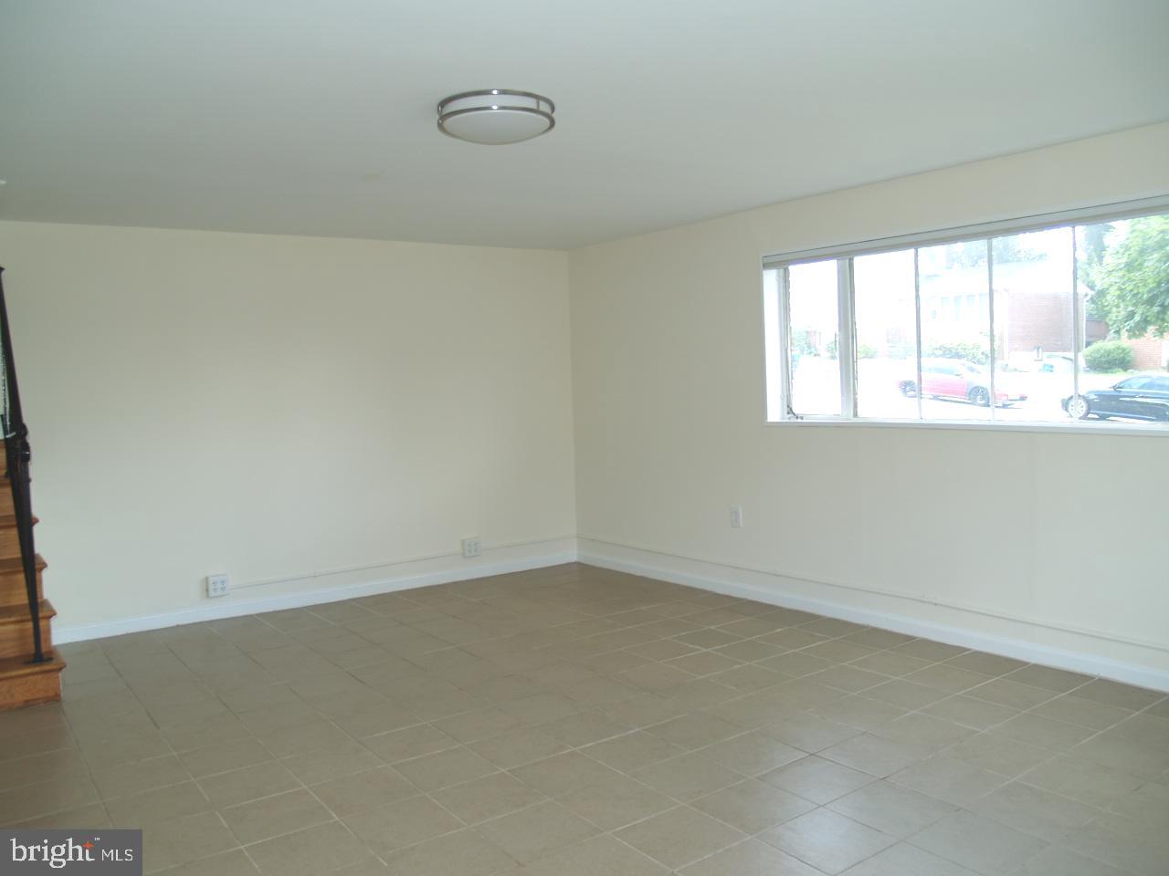 GREENWOOD KNOLLS - Residential