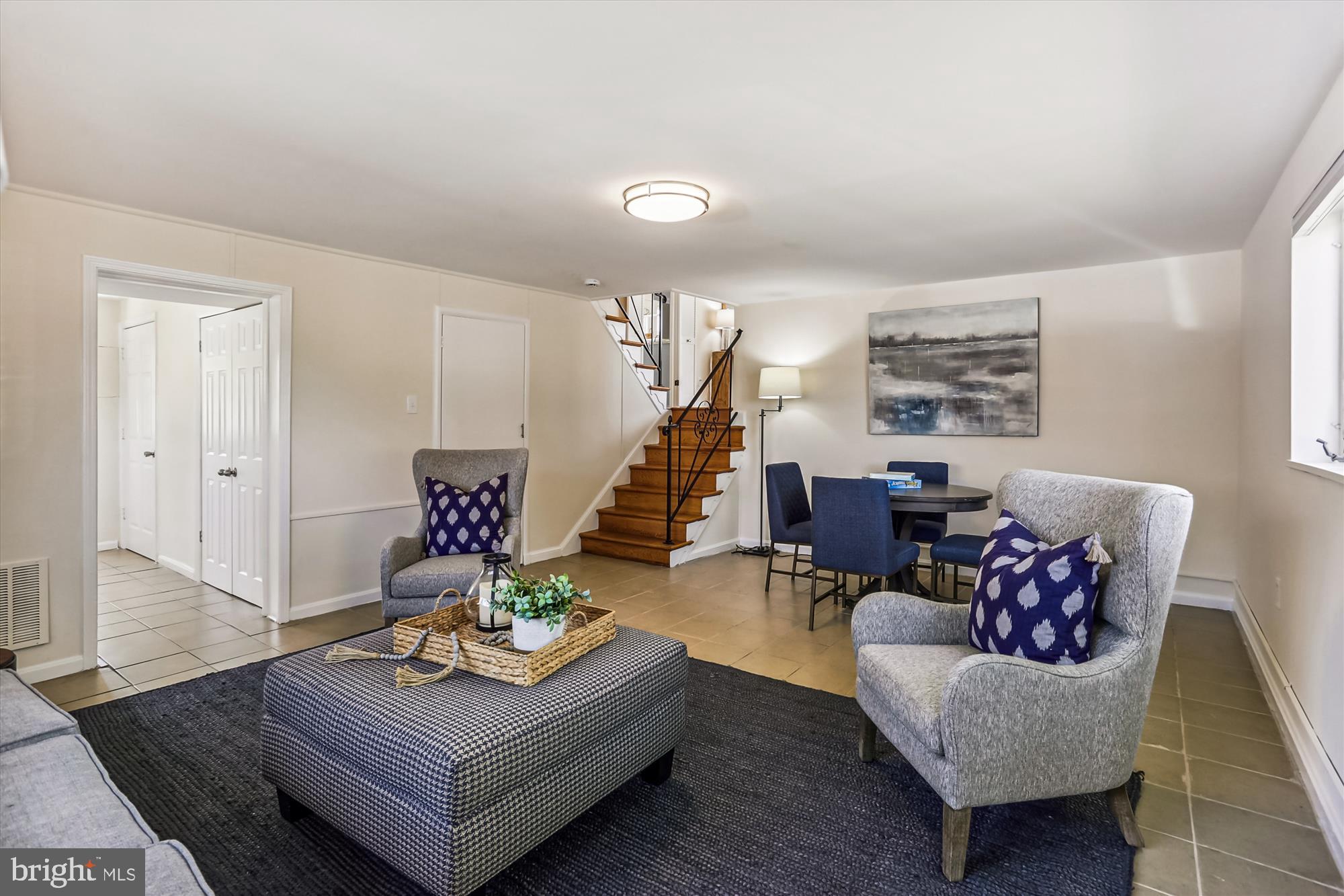 GREENWOOD KNOLLS - Residential