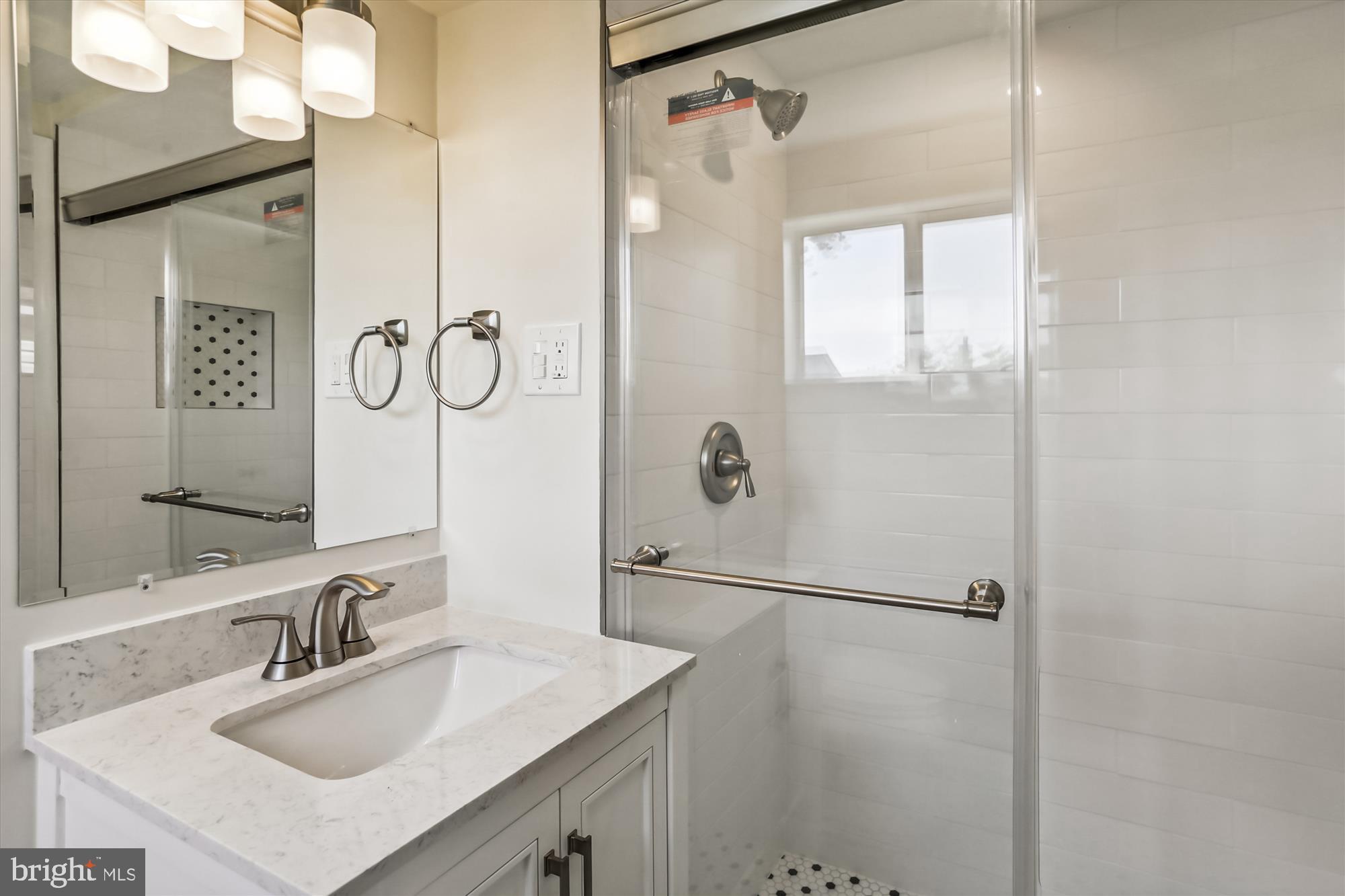 GREENWOOD KNOLLS - Residential