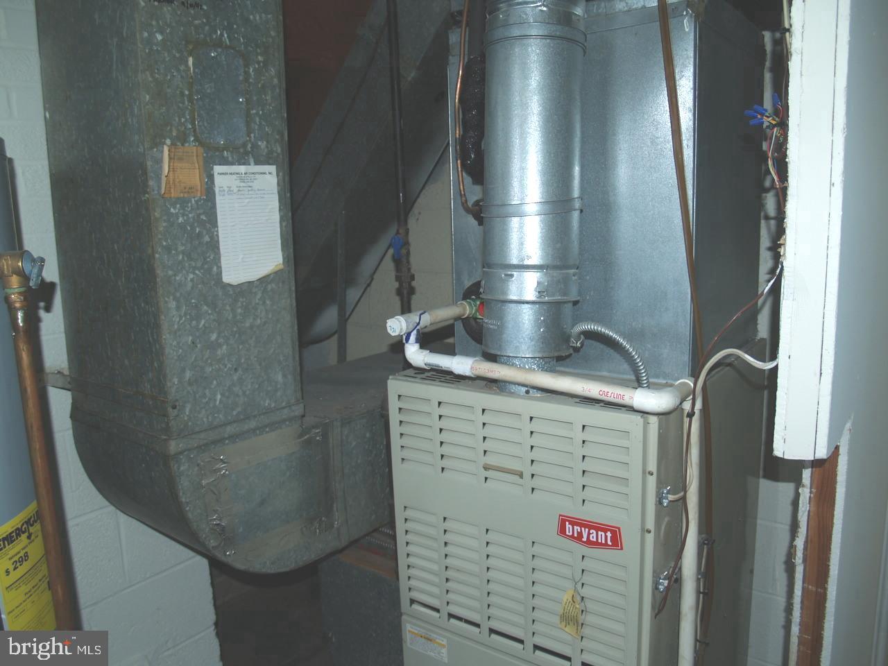 GREENWOOD KNOLLS - Residential