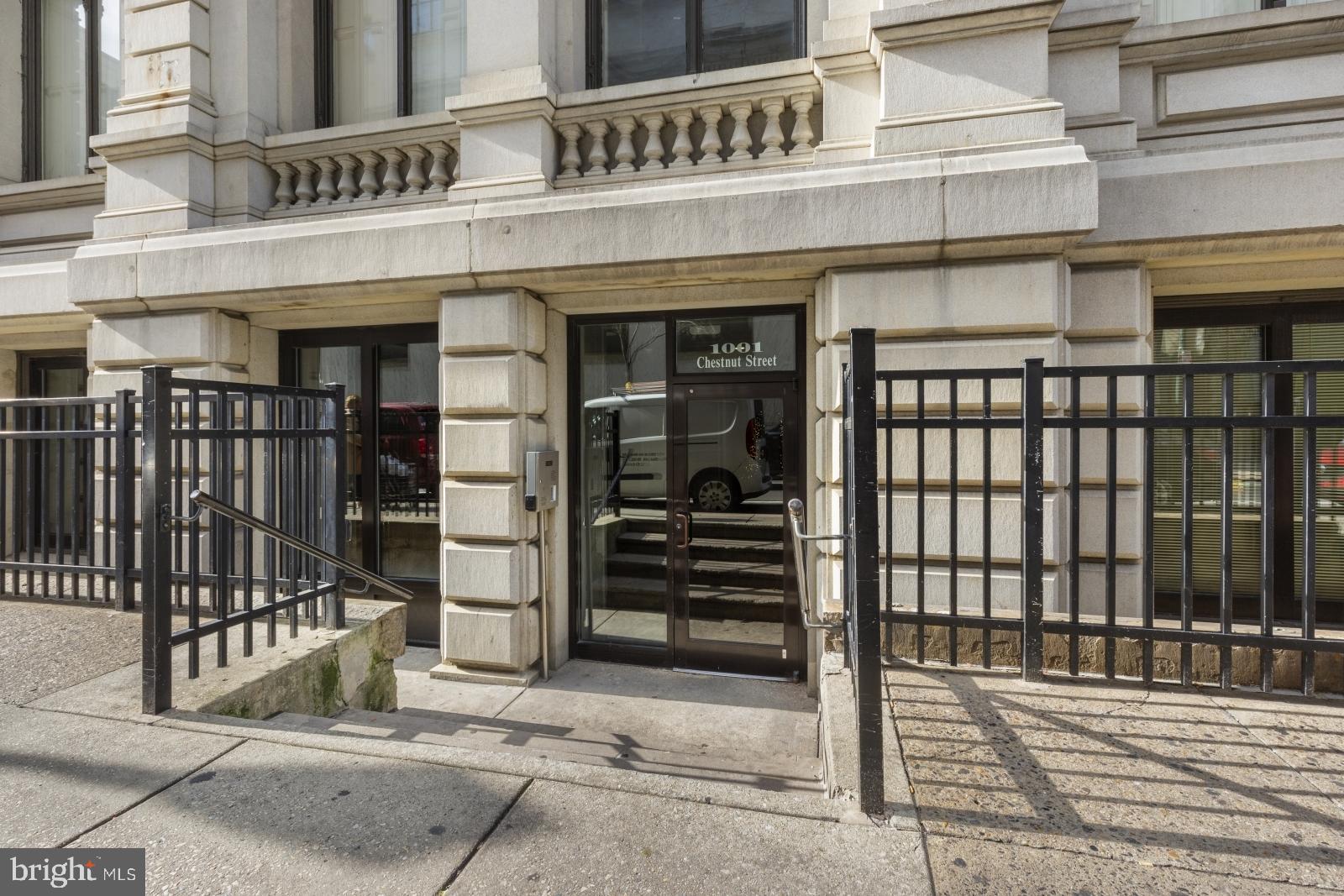 CENTER CITY - Residential Lease