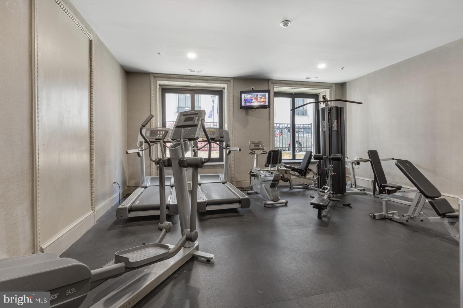 CENTER CITY - Residential Lease