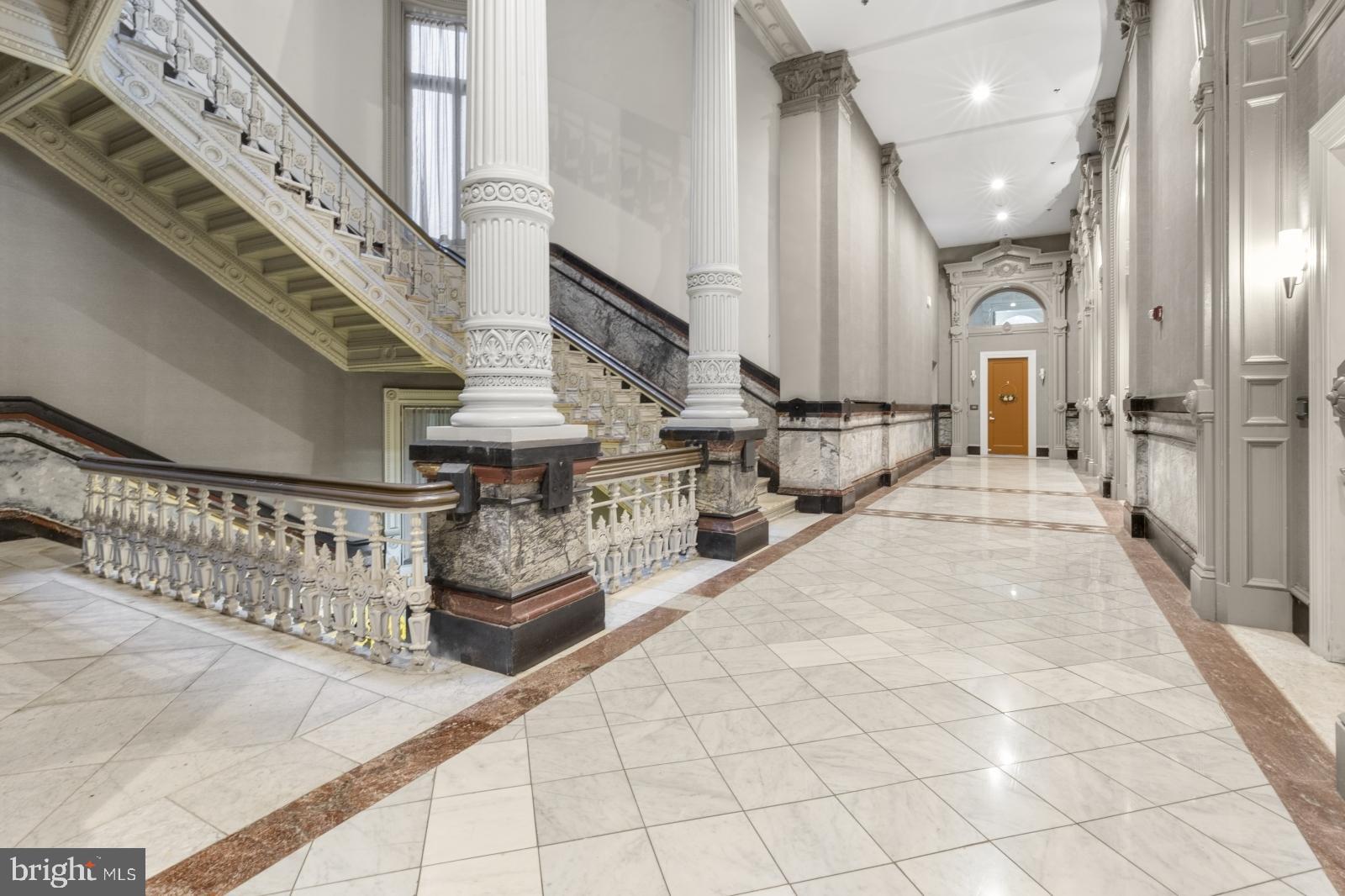 CENTER CITY - Residential Lease