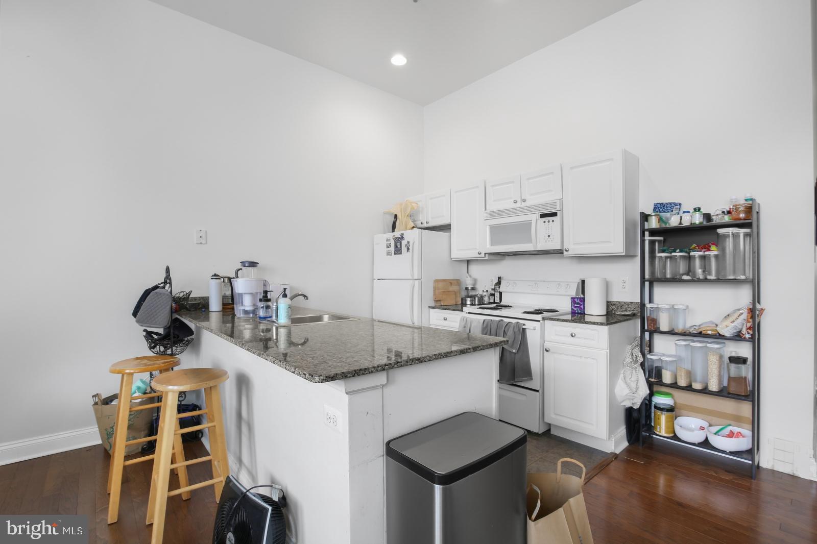 CENTER CITY - Residential Lease