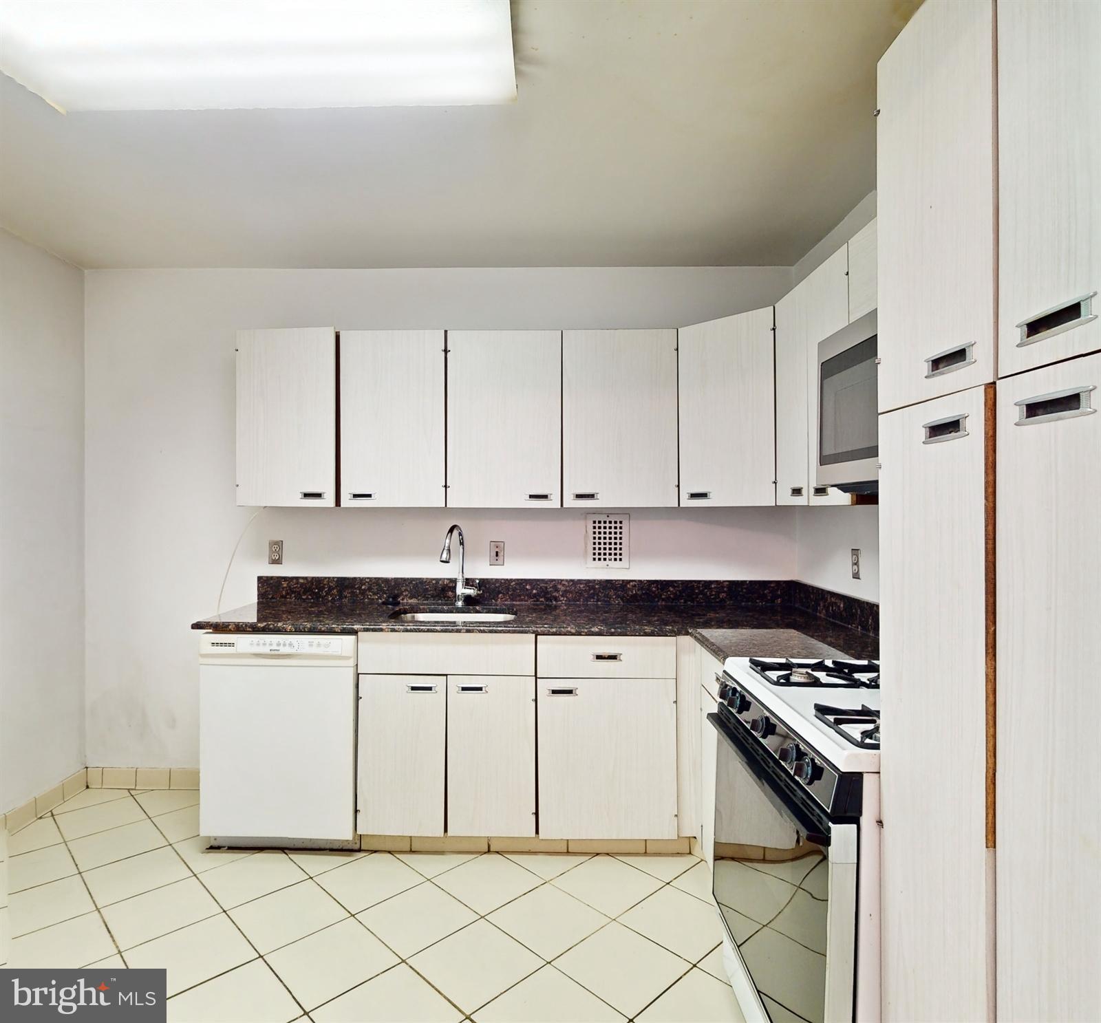 3001 VEAZEY TERRACE NW 709
