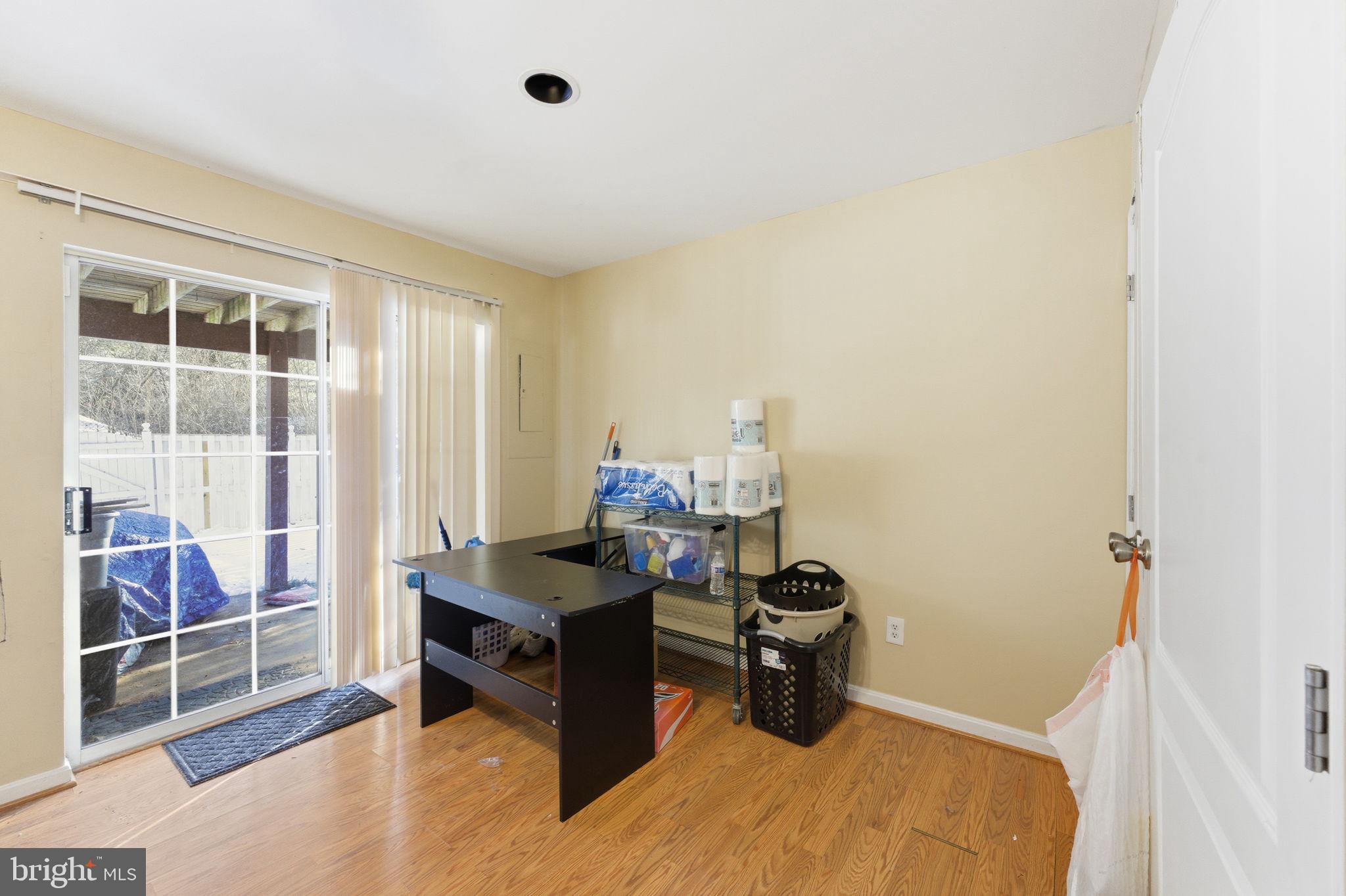 WELLINGTON/CLOVERHILL - Residential