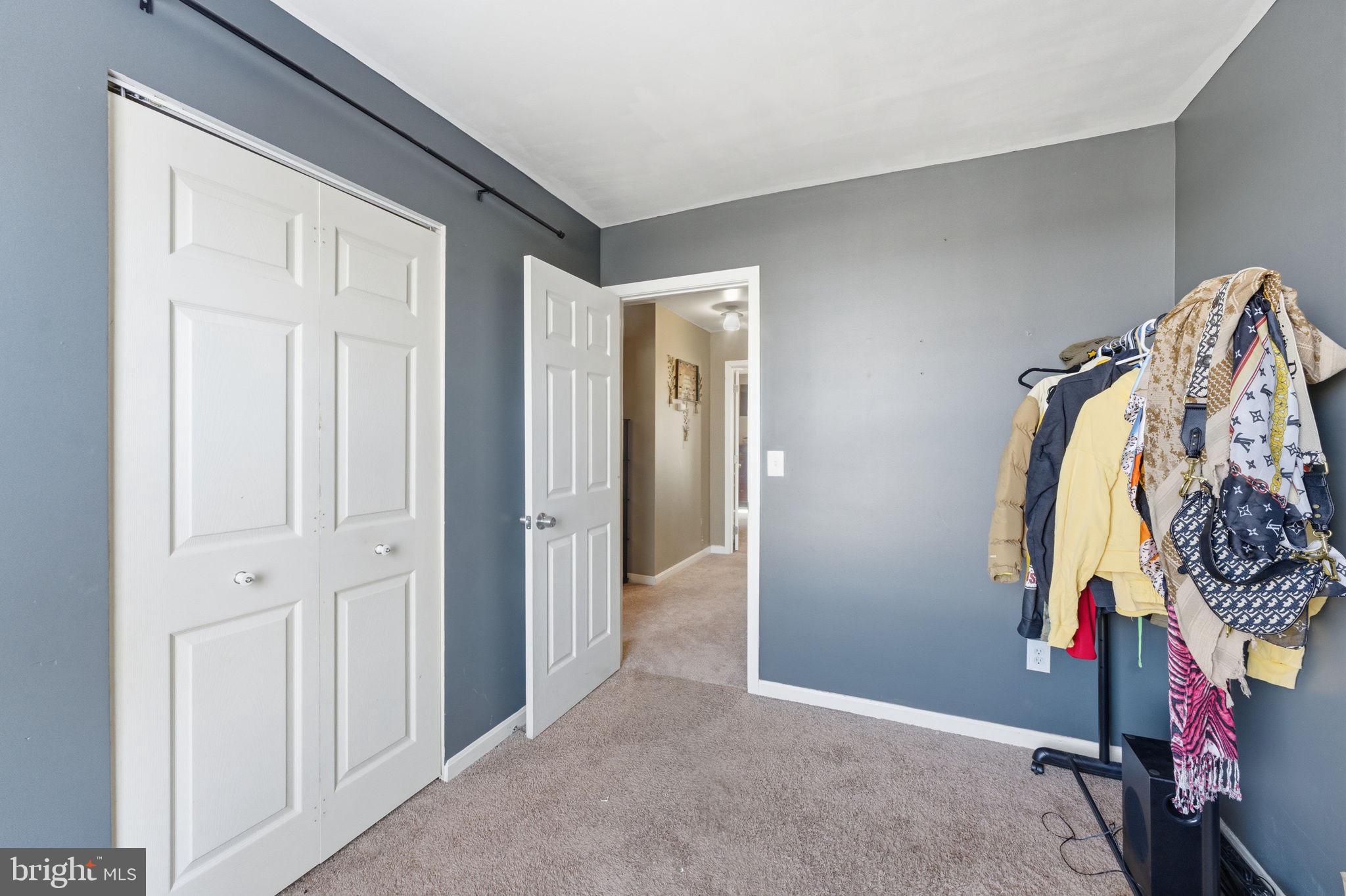 WELLINGTON/CLOVERHILL - Residential