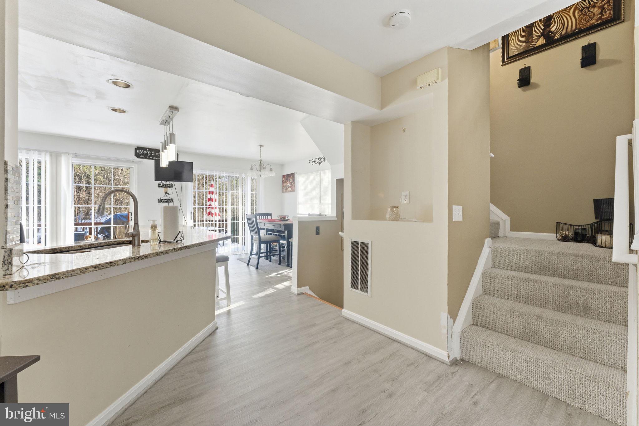 WELLINGTON/CLOVERHILL - Residential