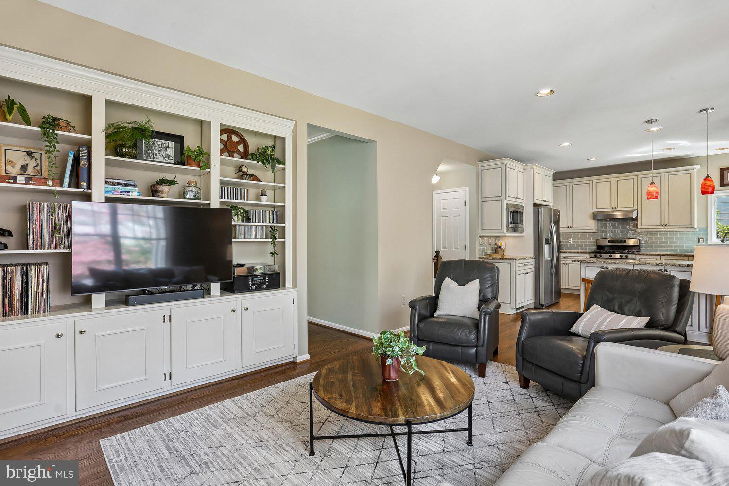 KENTLANDS - Residential